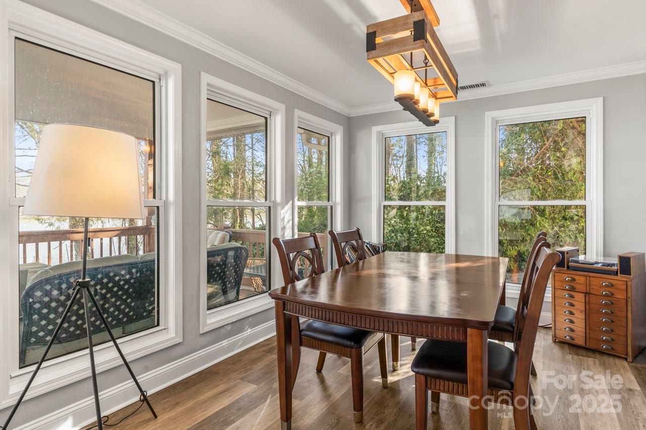 1657 Bowater Road Property Photo 13