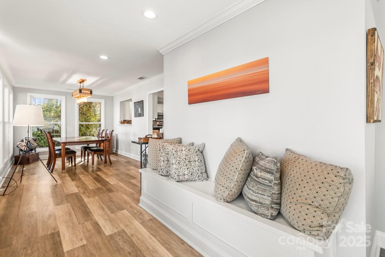 1657 Bowater Road Property Photo 14