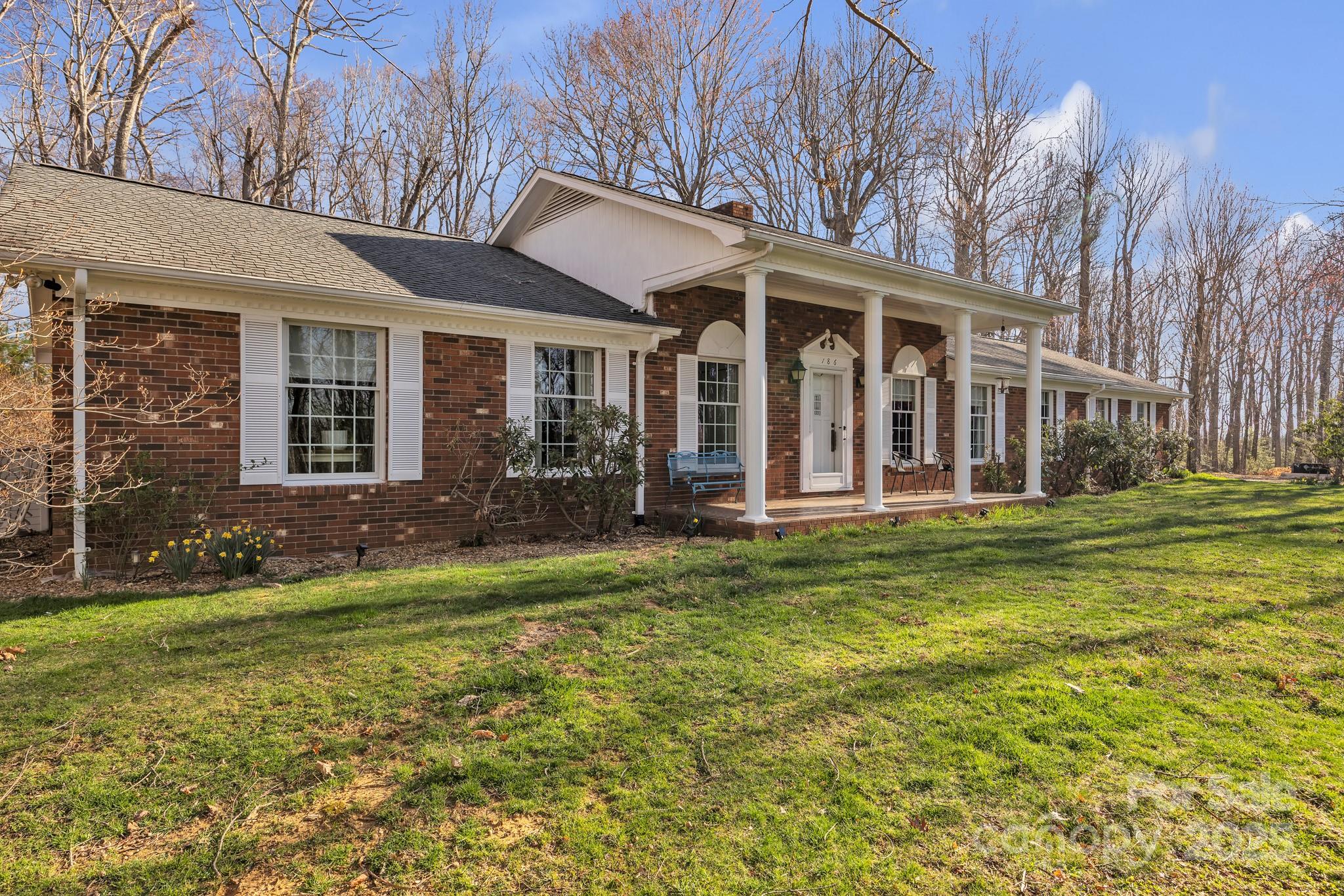 186 Witherspoon Heights Property Photo