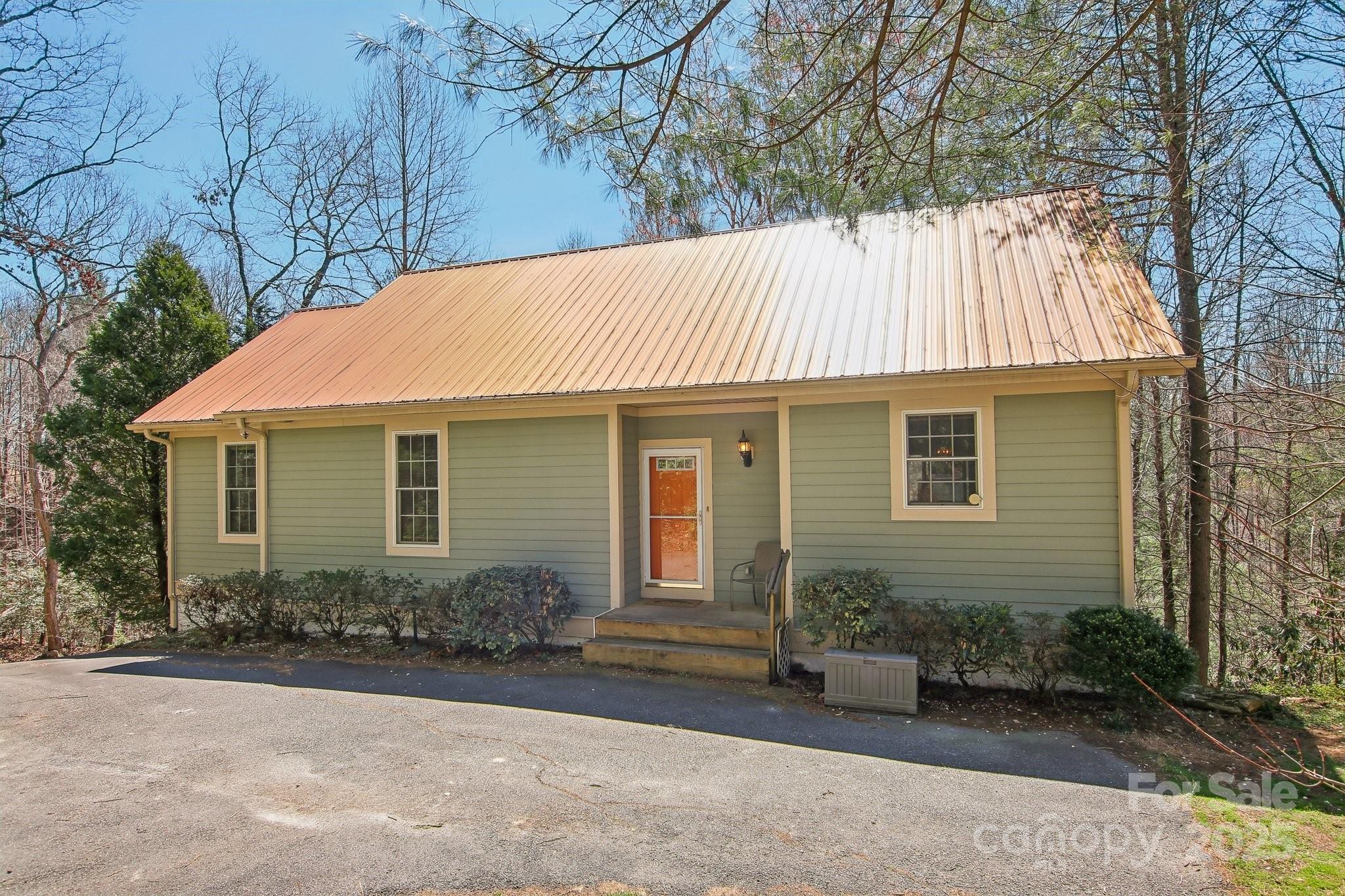 25 Sunset View Drive Property Photo 1