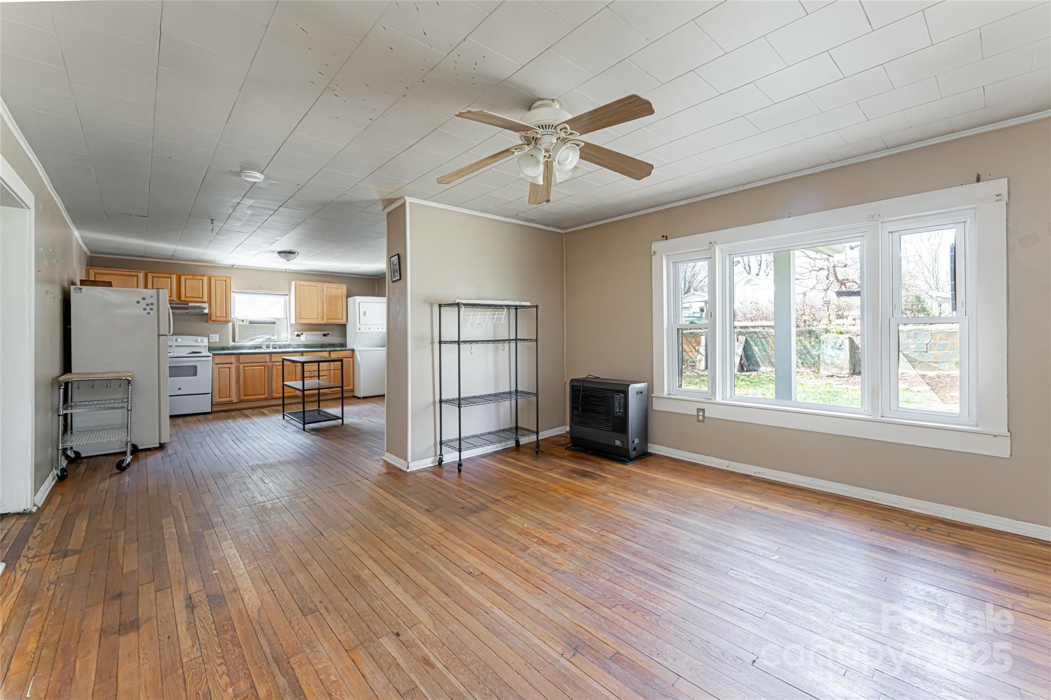 2 Evergreen Avenue Property Photo 7