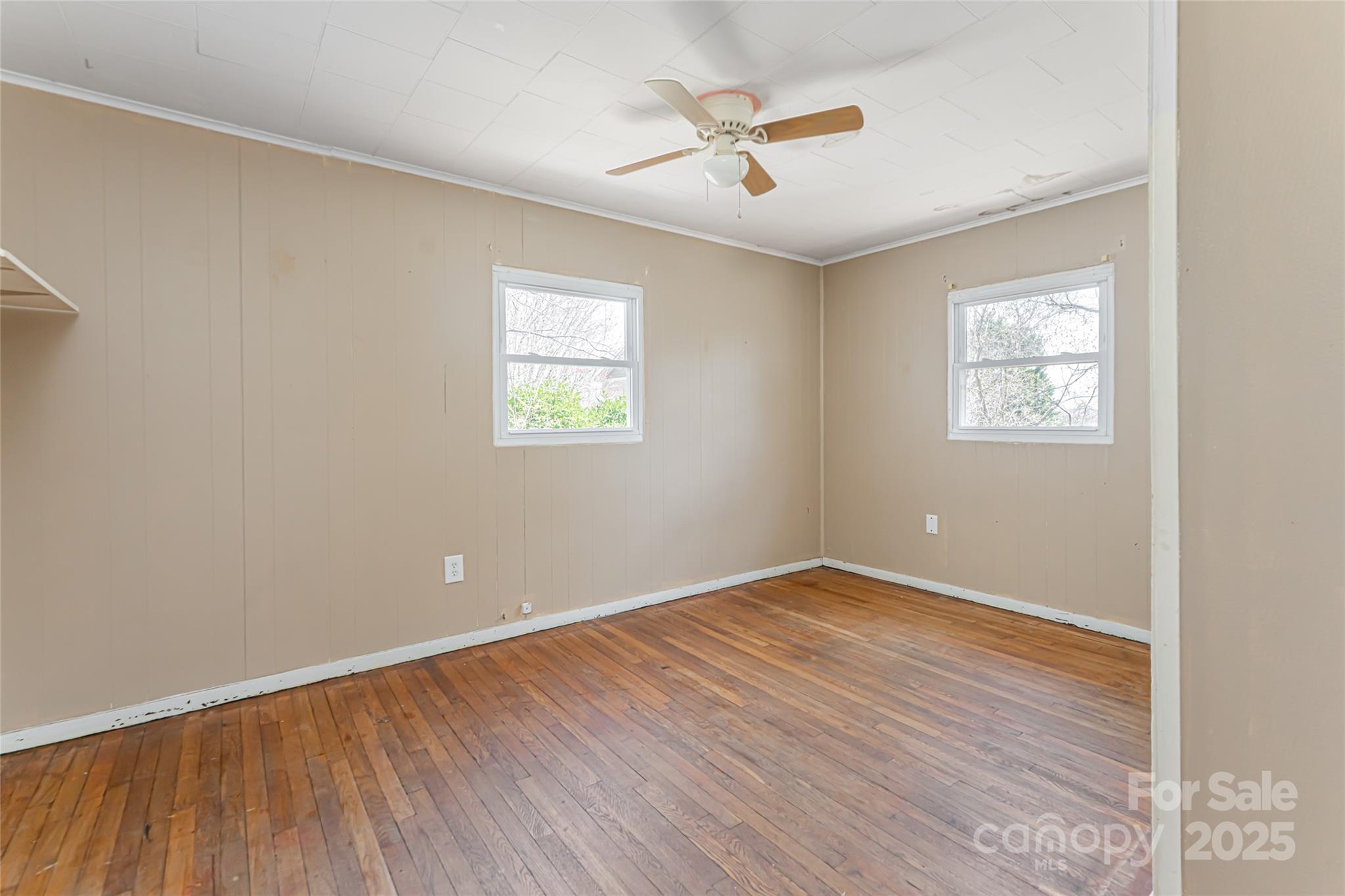 2 Evergreen Avenue Property Photo 16