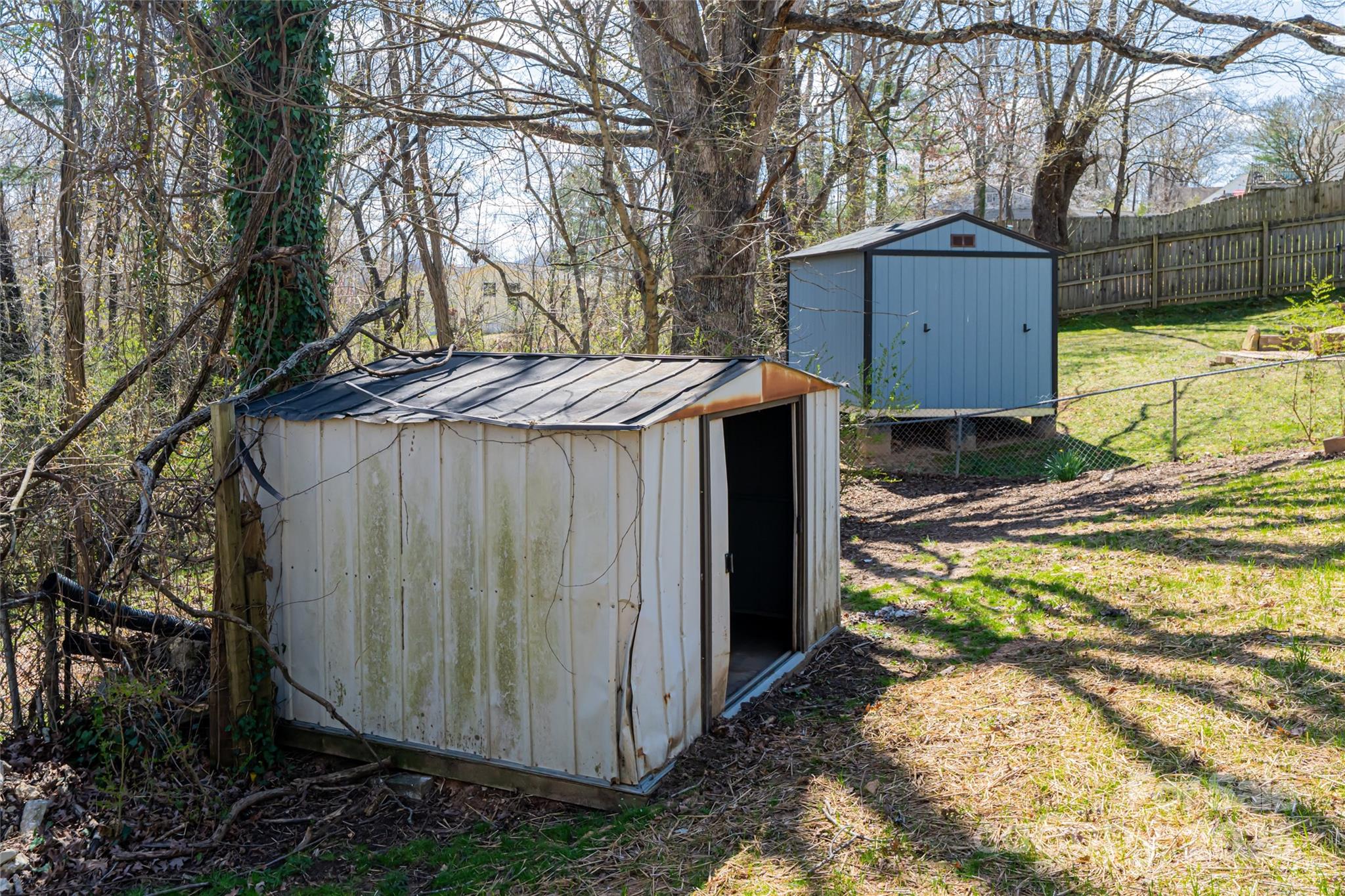 2 Evergreen Avenue Property Photo 30