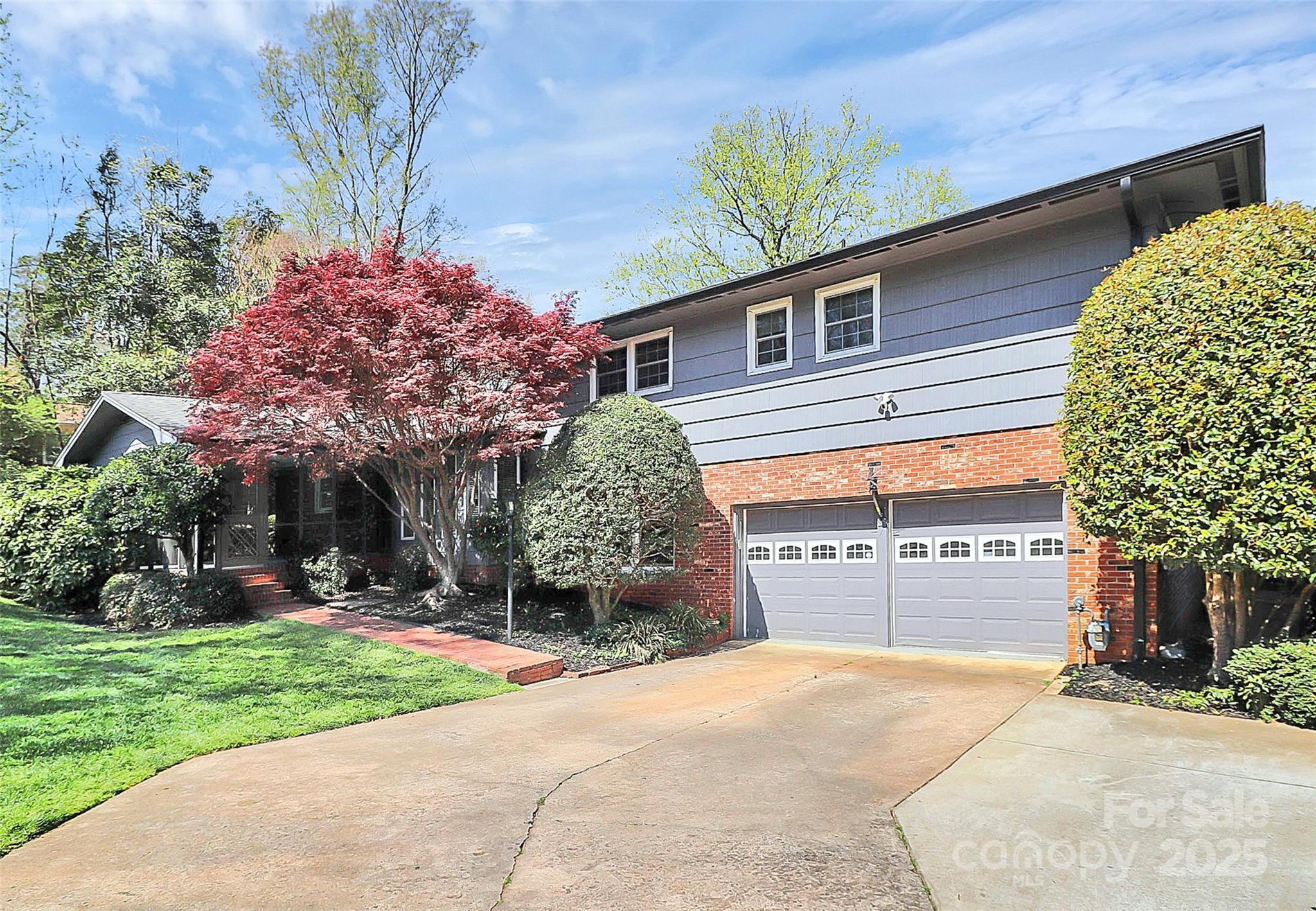 501 Eastwood Drive Property Photo