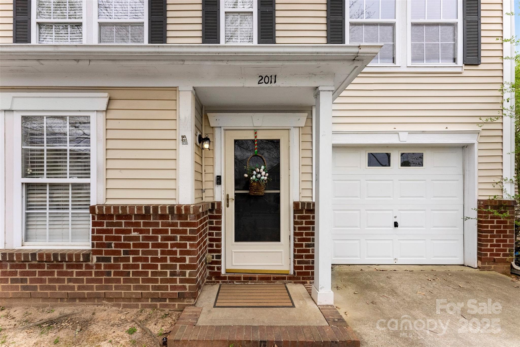 2011 Dunsmore Lane 137 Property Photo 5