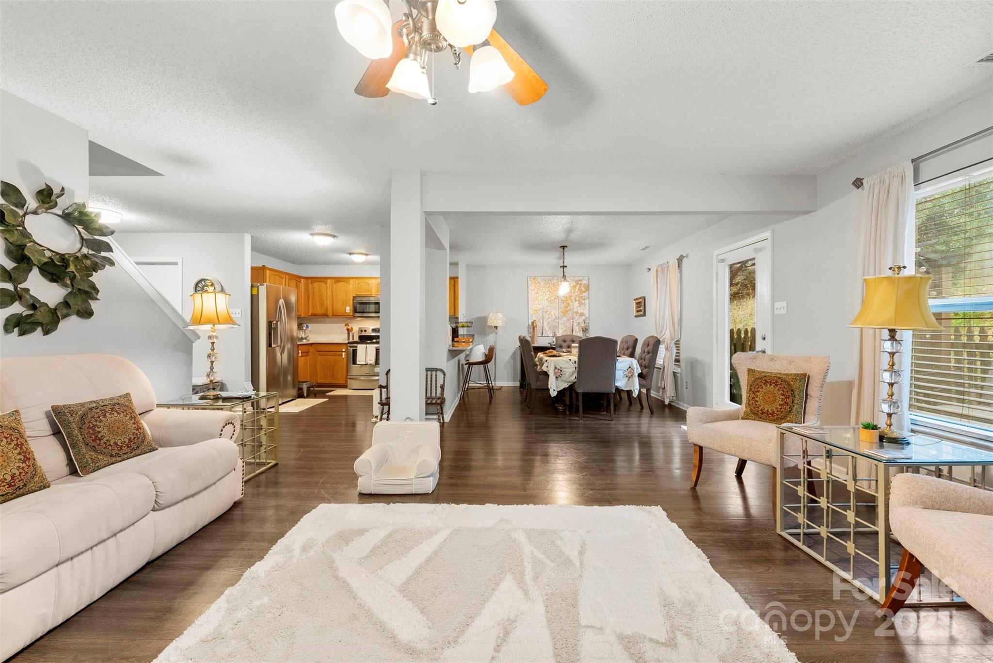 2011 Dunsmore Lane 137 Property Photo 9