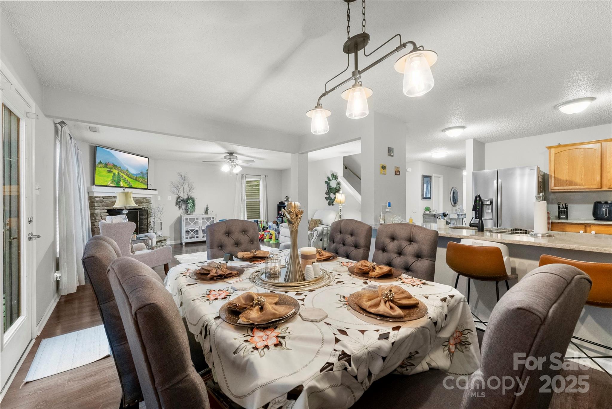 2011 Dunsmore Lane 137 Property Photo 12