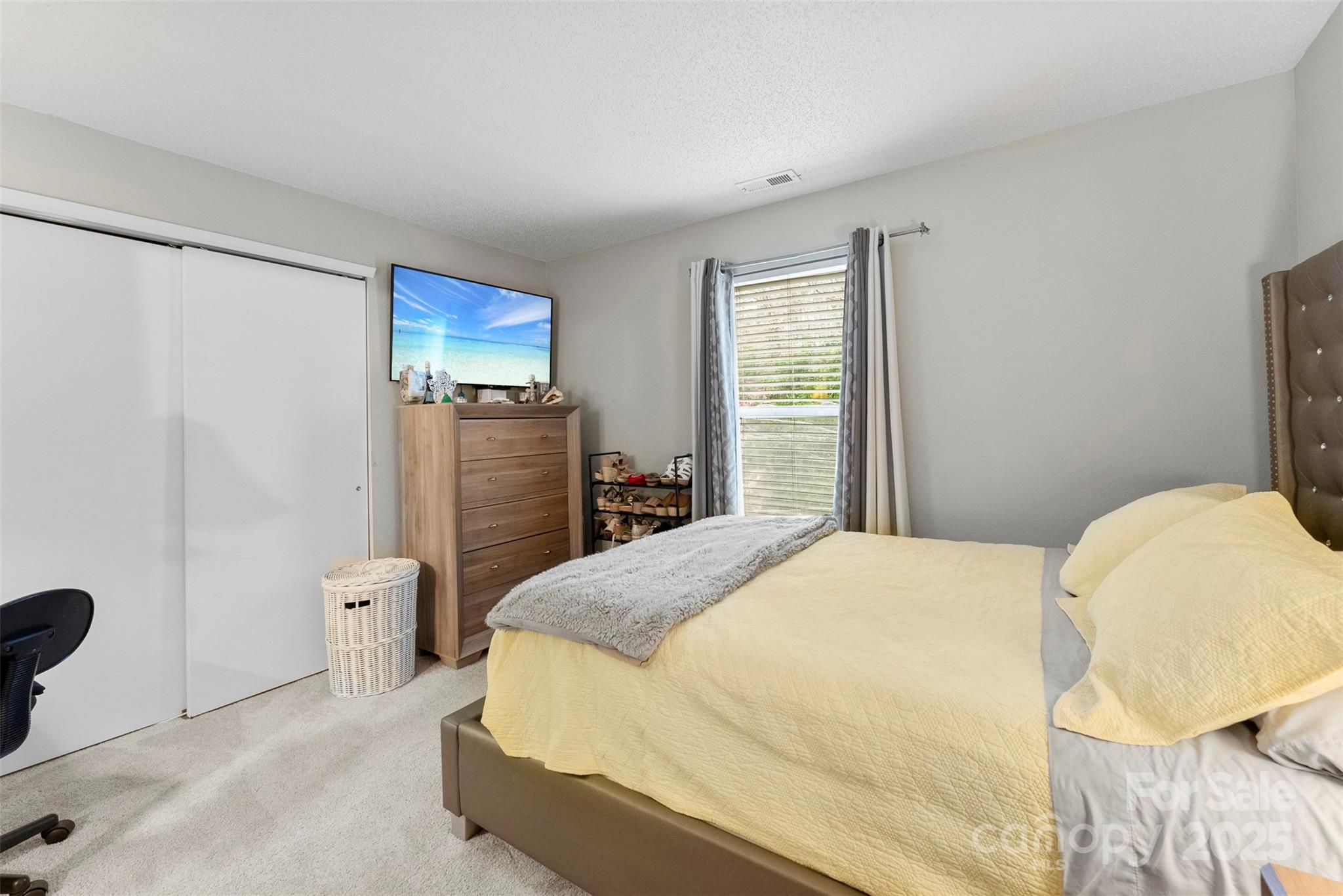 2011 Dunsmore Lane 137 Property Photo 21