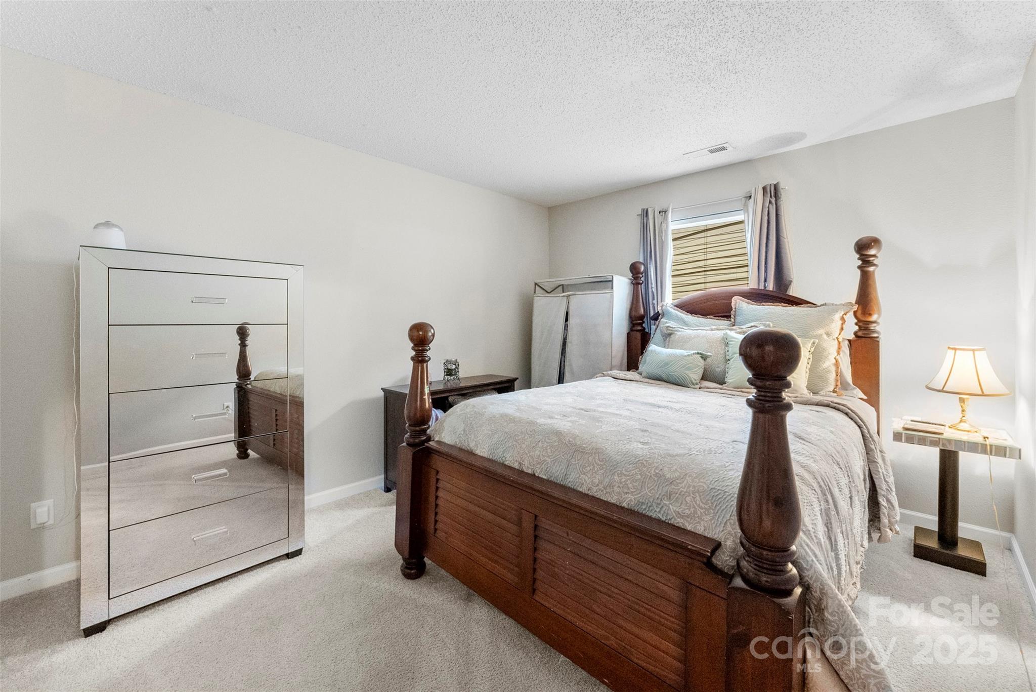 2011 Dunsmore Lane 137 Property Photo 24