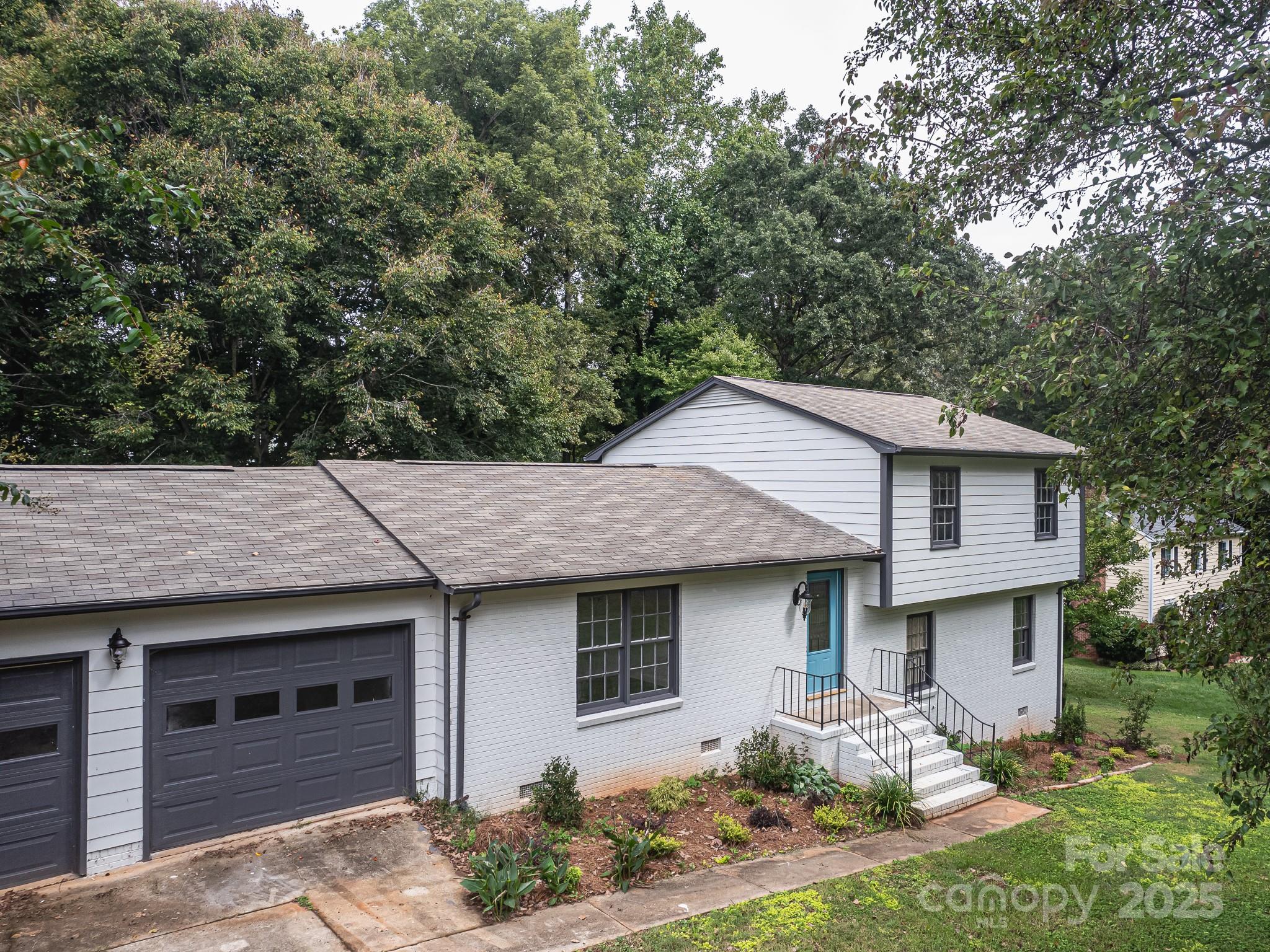 105 Timber Ridge Road Property Photo 1