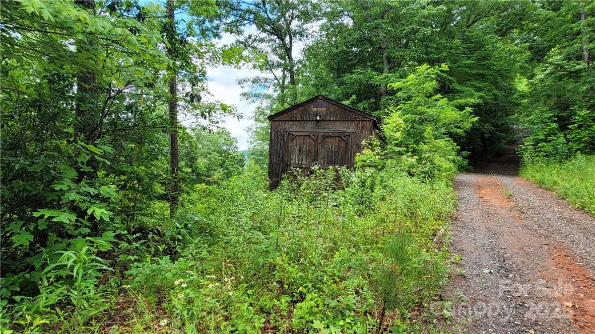21 Long Winding Road 4,5,7,11,12,14,15 Property Photo 14