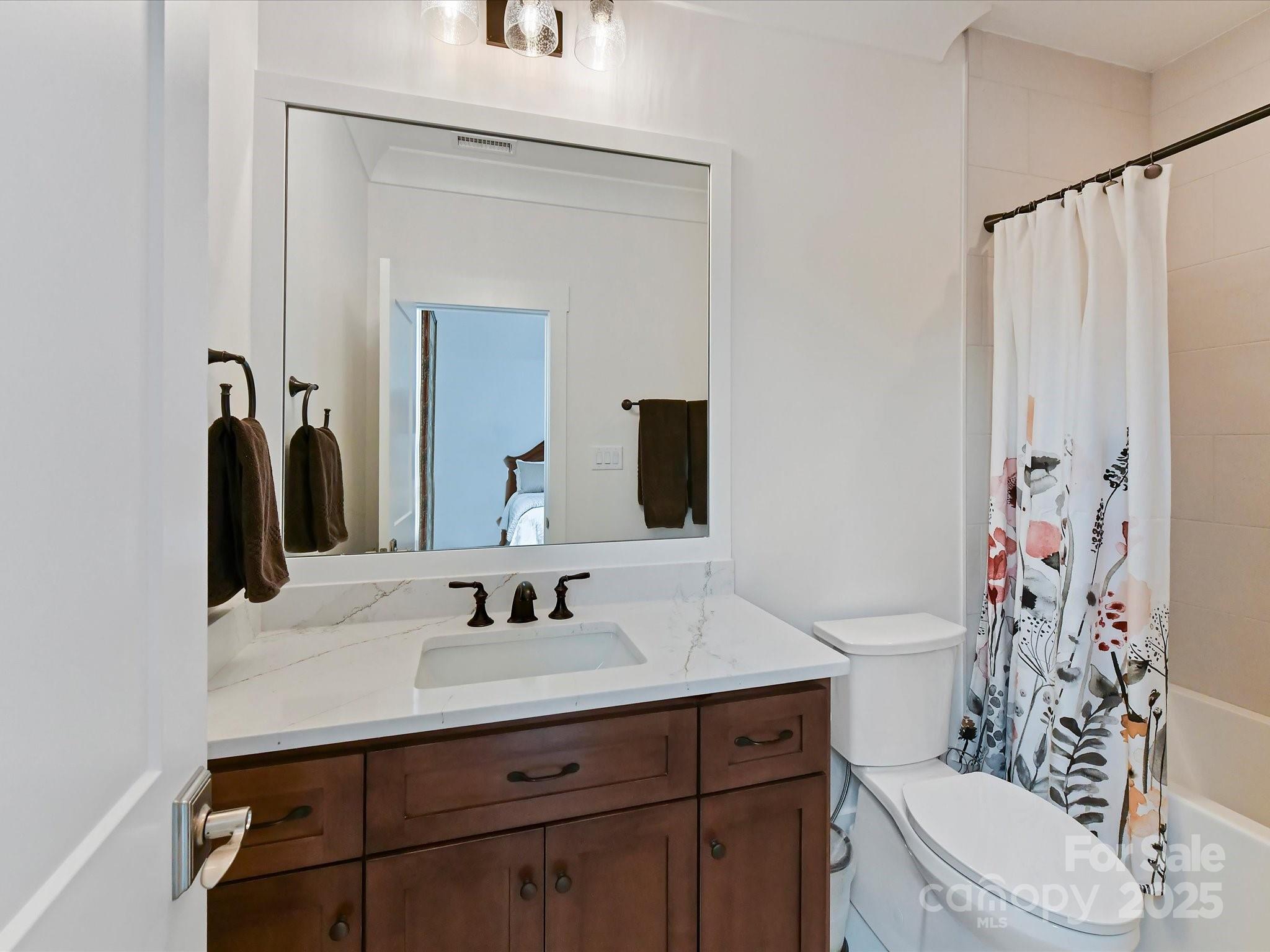 406 Sugar Maple Lane Property Photo 23