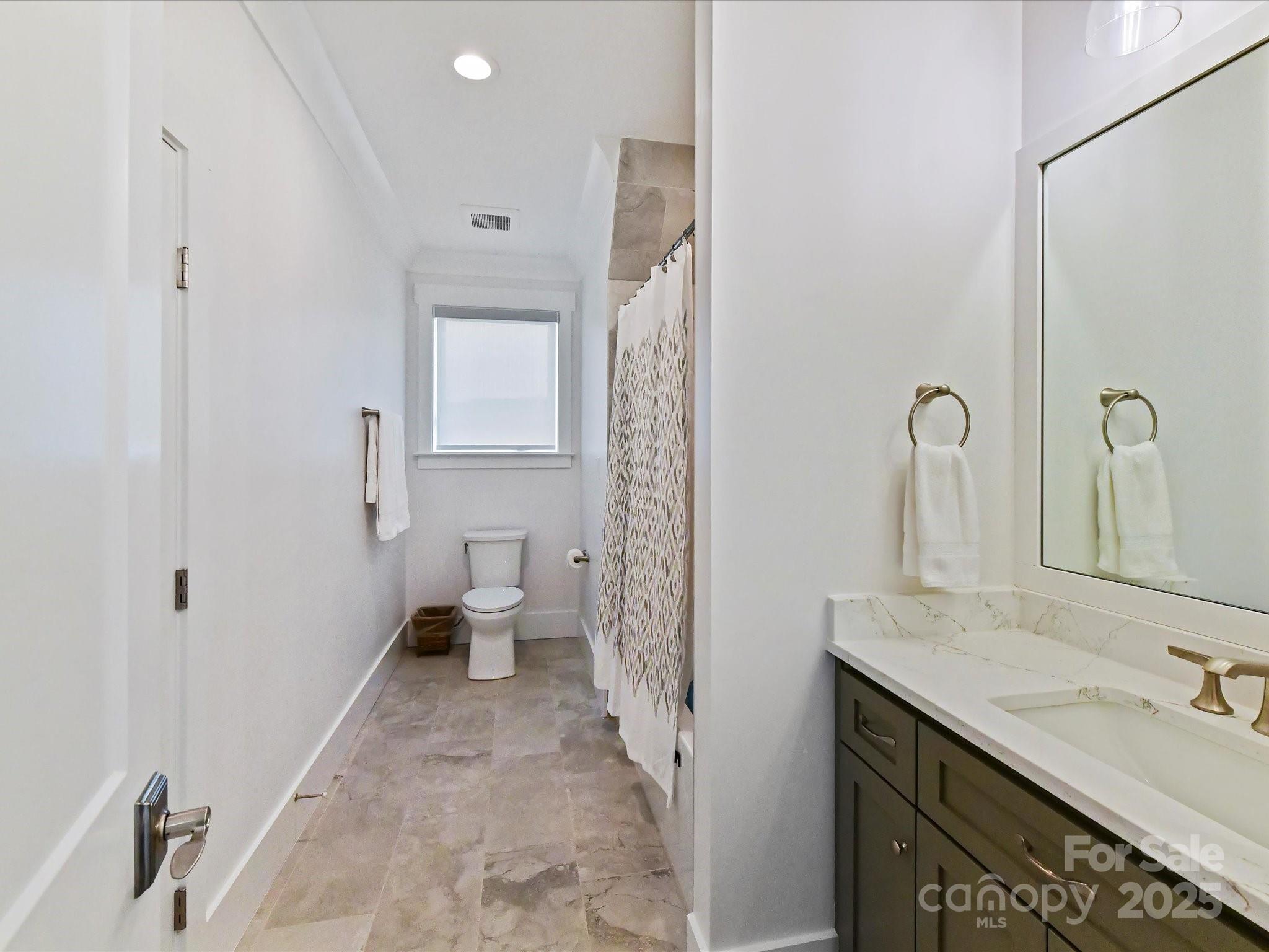 406 Sugar Maple Lane Property Photo 25