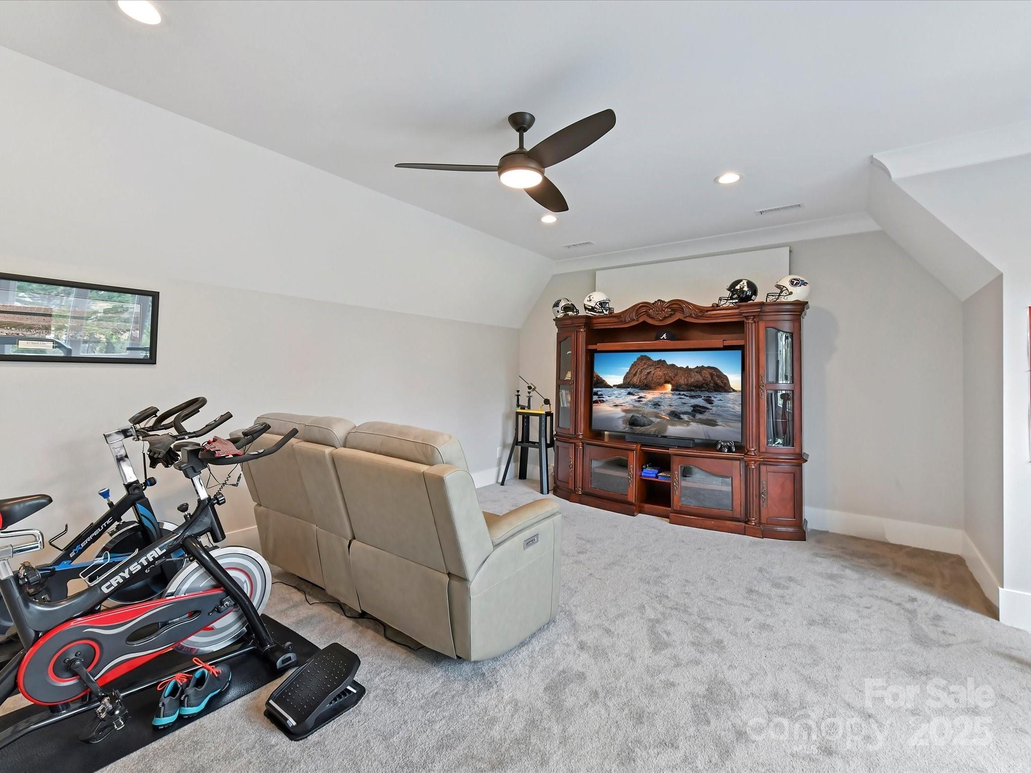 406 Sugar Maple Lane Property Photo 30