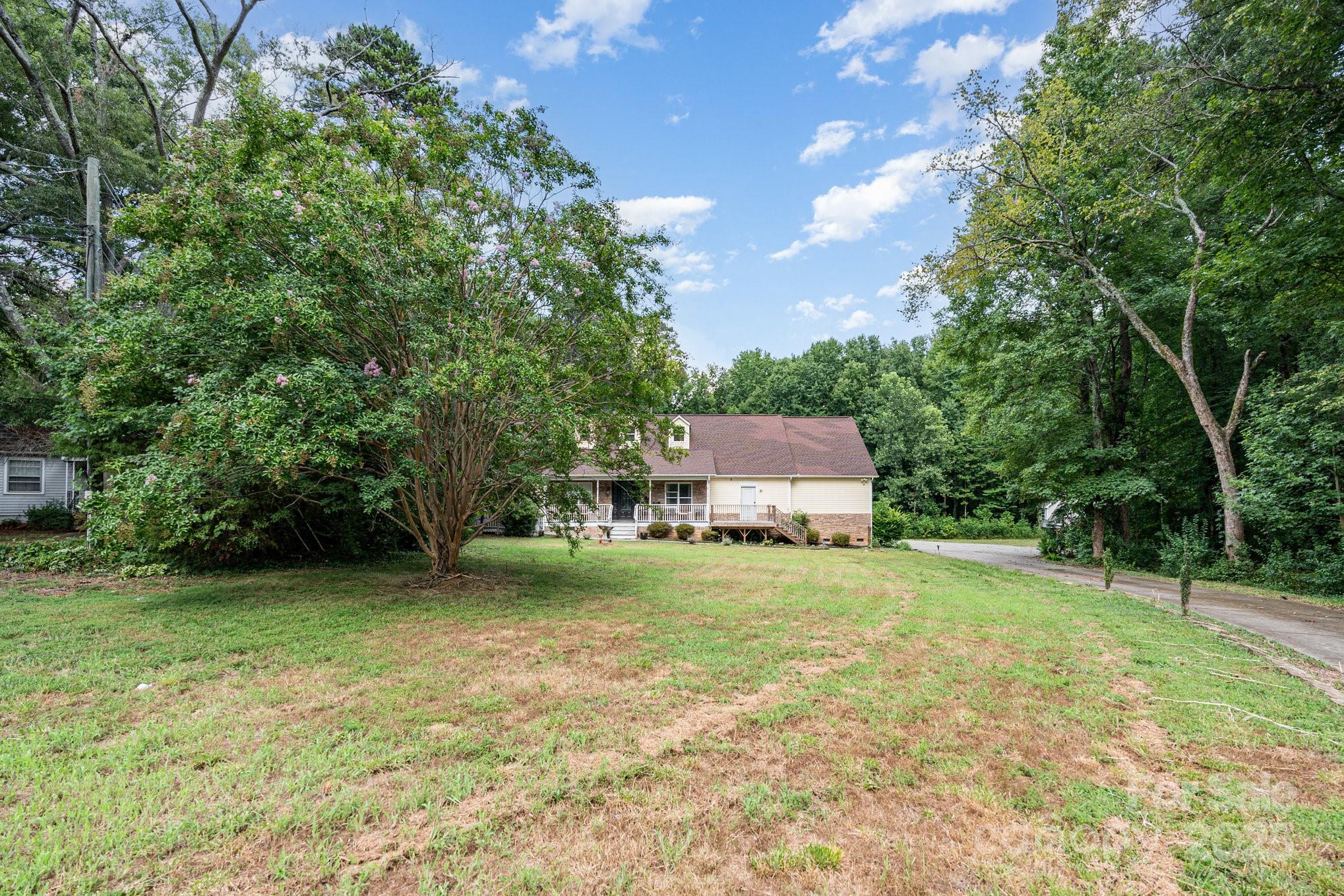 306 Nance Road Property Photo 4