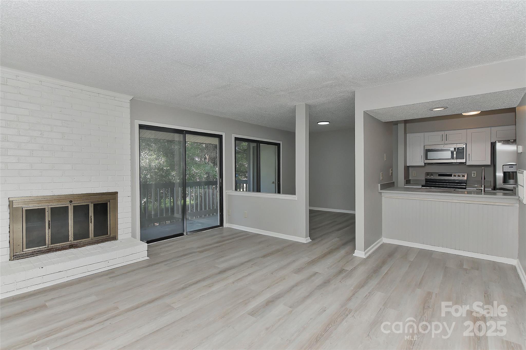 11024 Harrowfield Road Property Photo 1