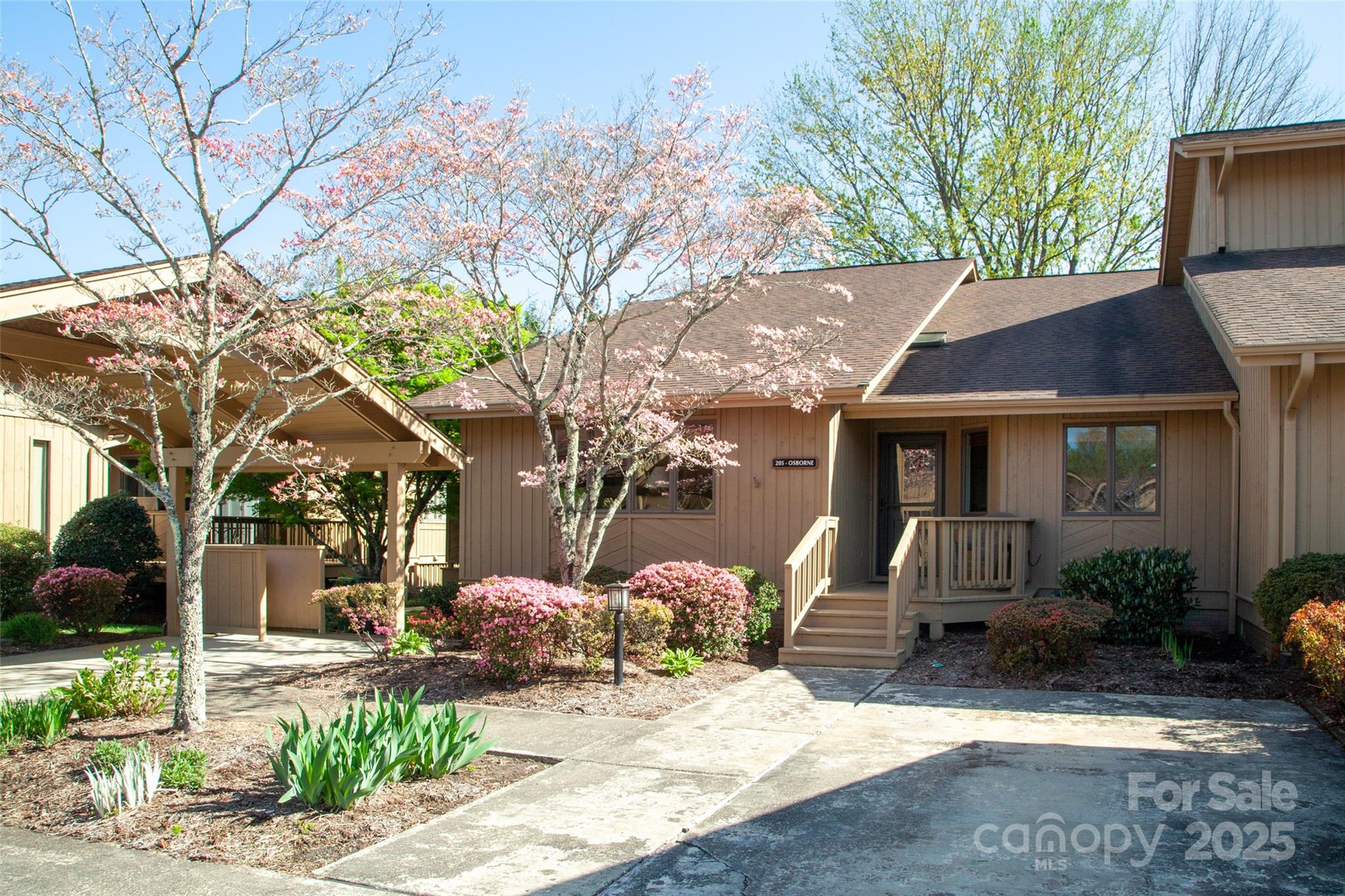 205 Wild Oak Lane Property Photo 1