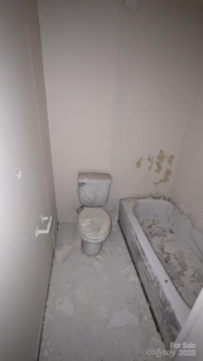 509 School Street Property Photo 10
