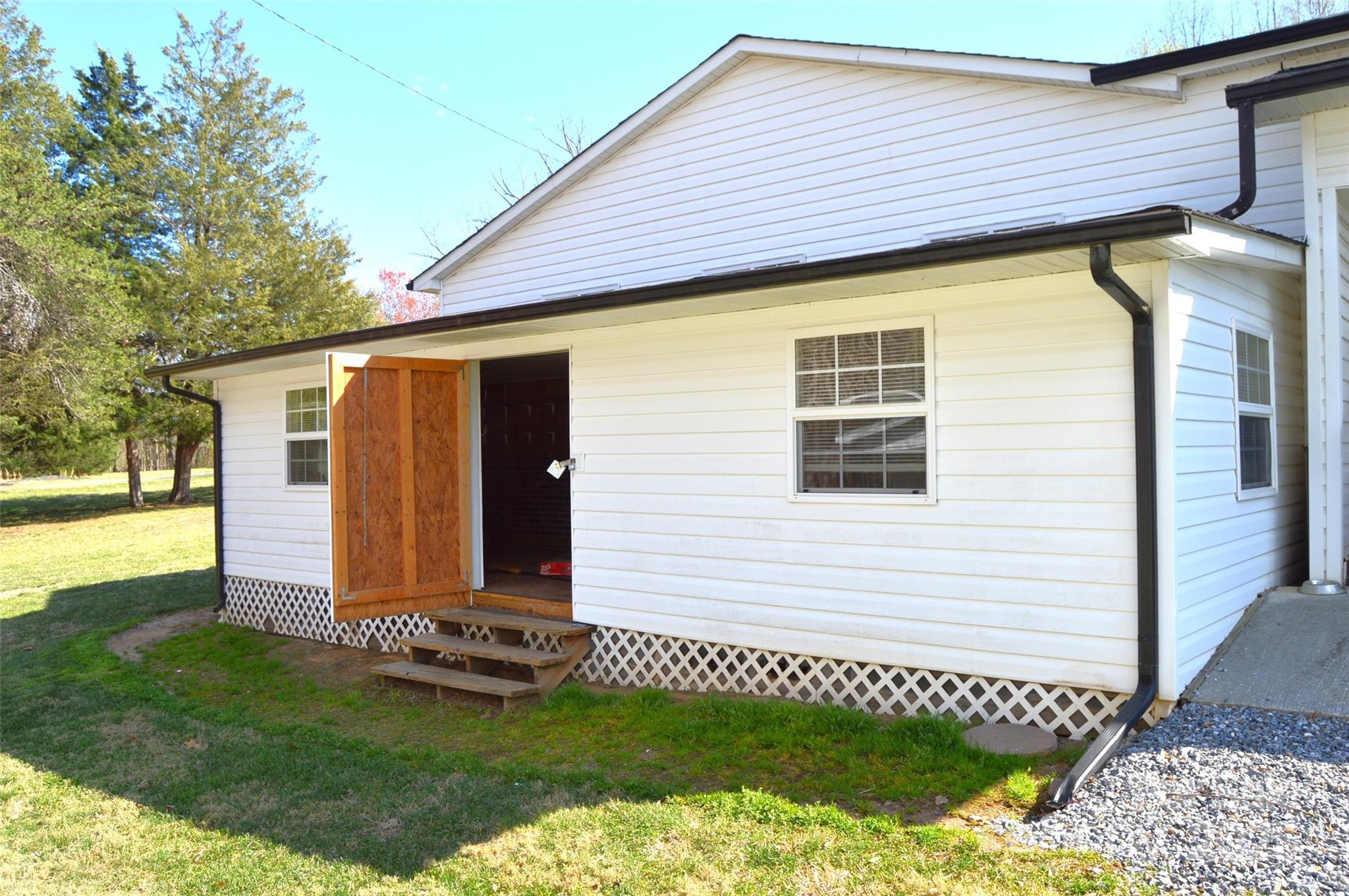 648 Dobson Farm Road Property Photo 7