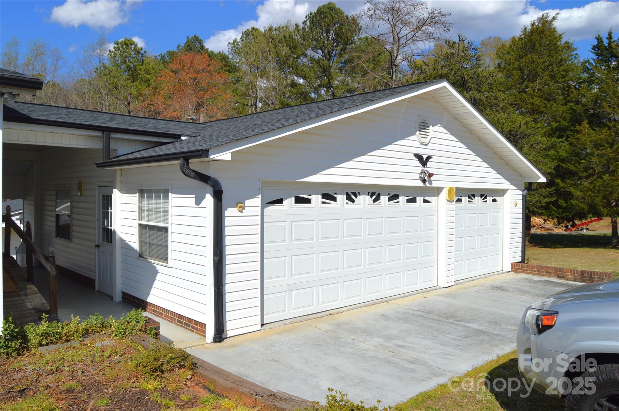 648 Dobson Farm Road Property Photo 9