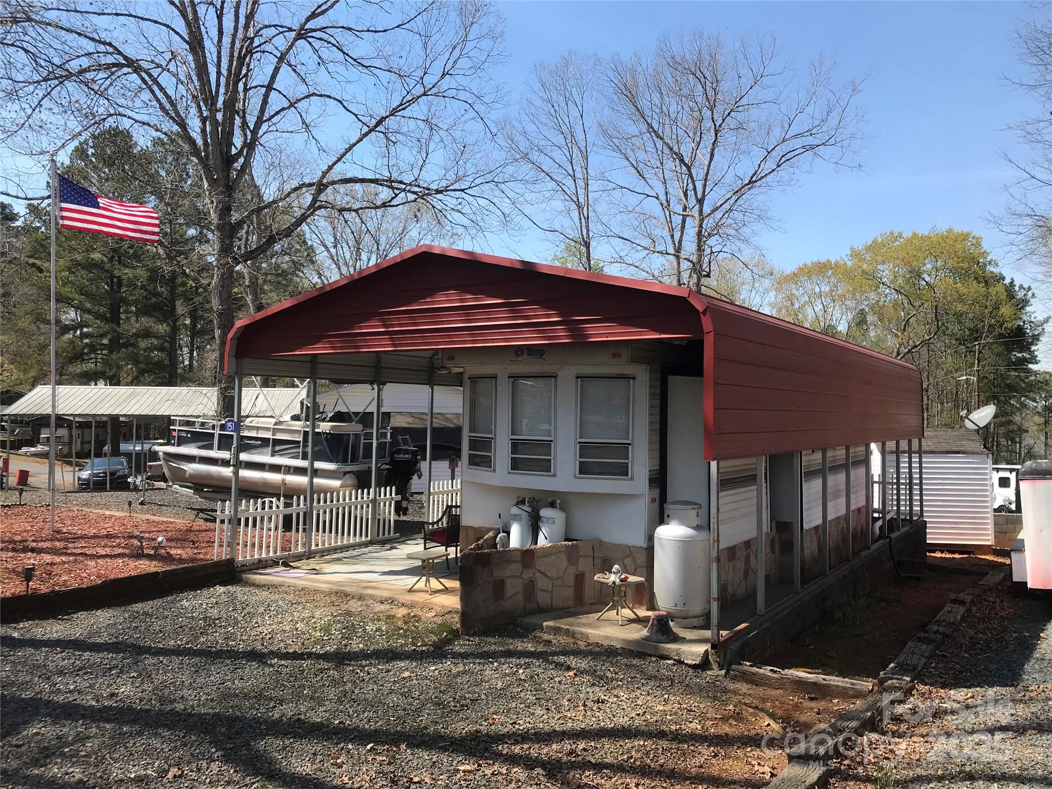 149 Deer Park Road D26/27 Property Photo 2