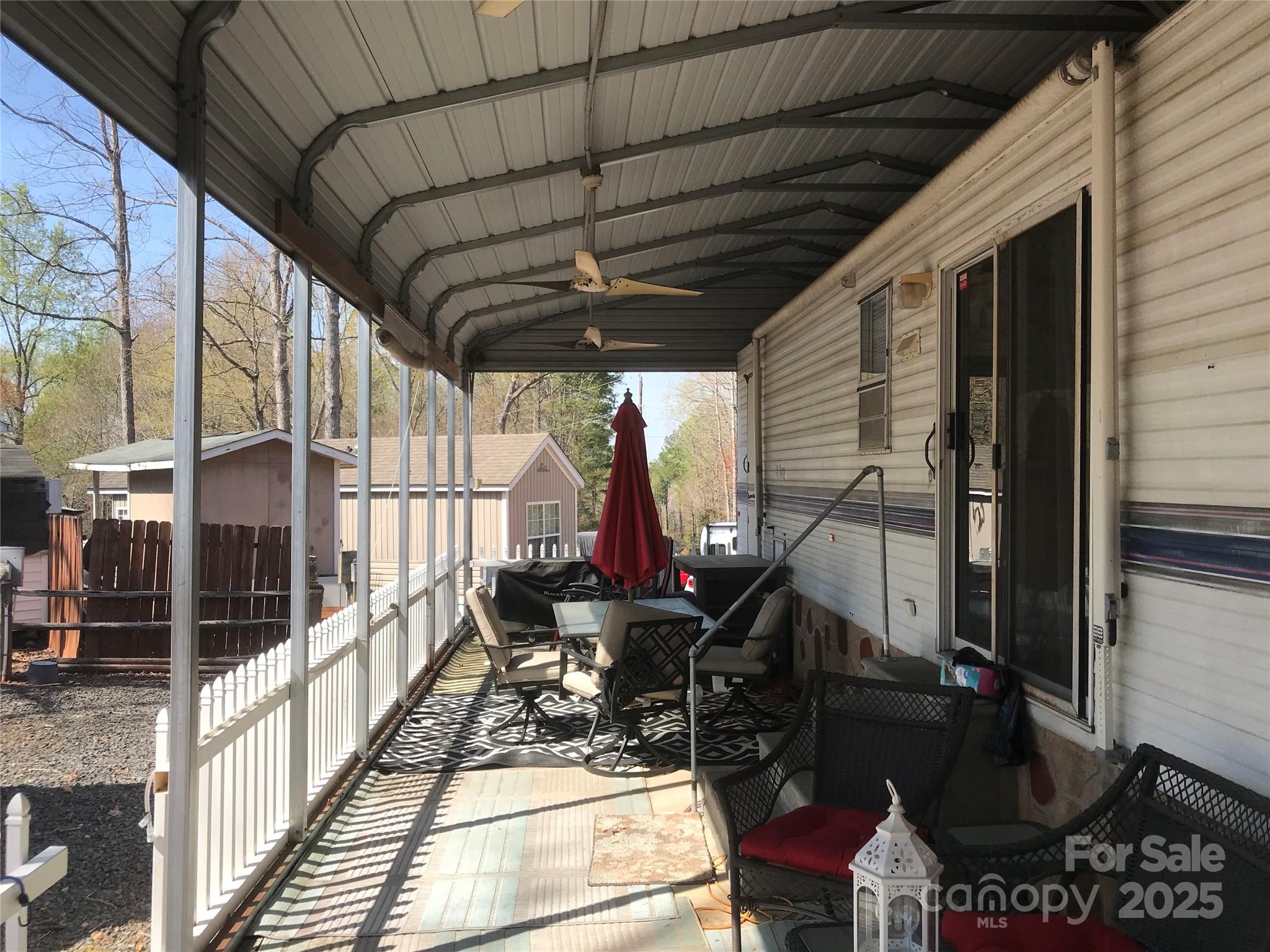 149 Deer Park Road D26/27 Property Photo 8