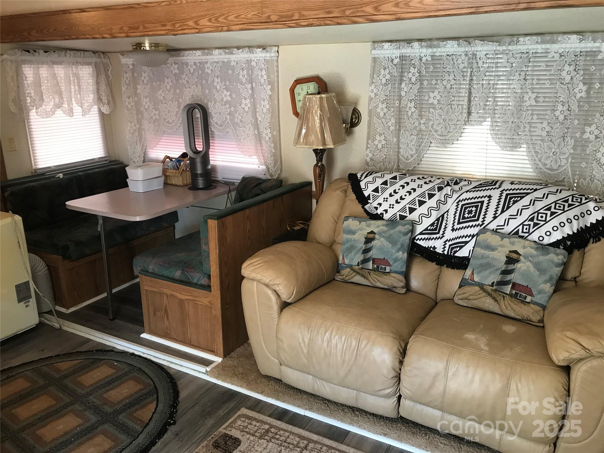 149 Deer Park Road D26/27 Property Photo 12