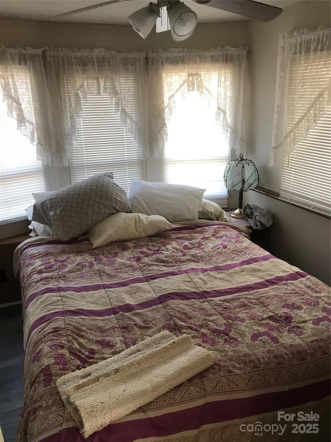 149 Deer Park Road D26/27 Property Photo 15