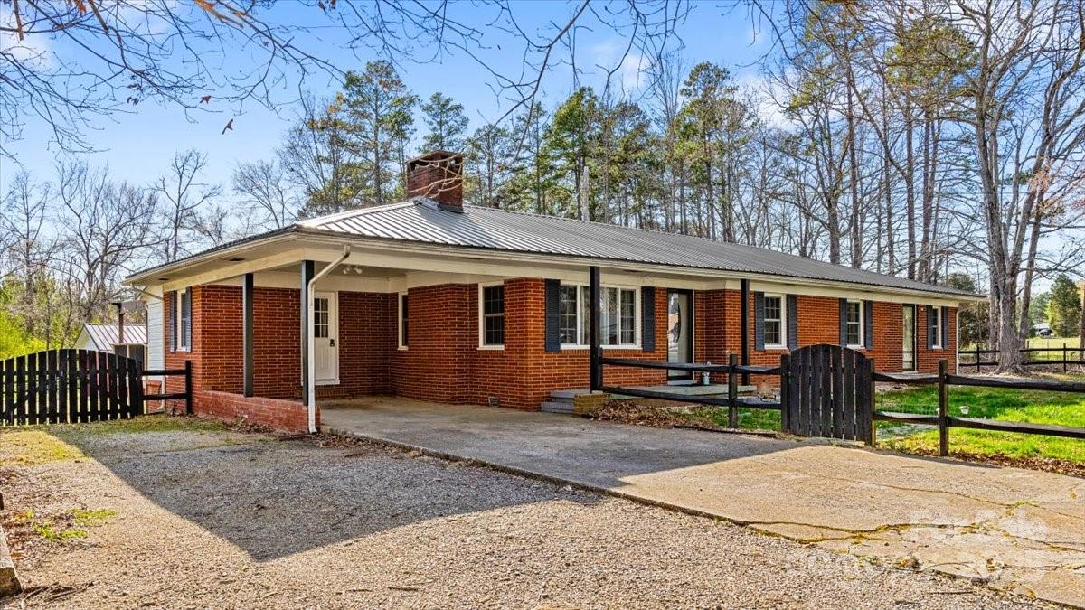 622 Turrentine Church Road Property Photo 3