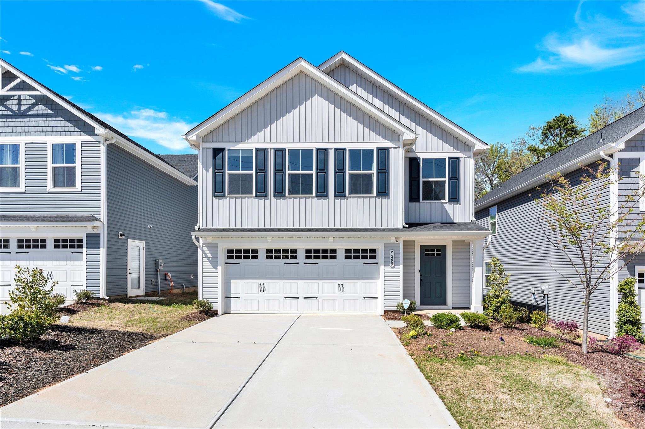 3208 Coast Oak Road Property Photo