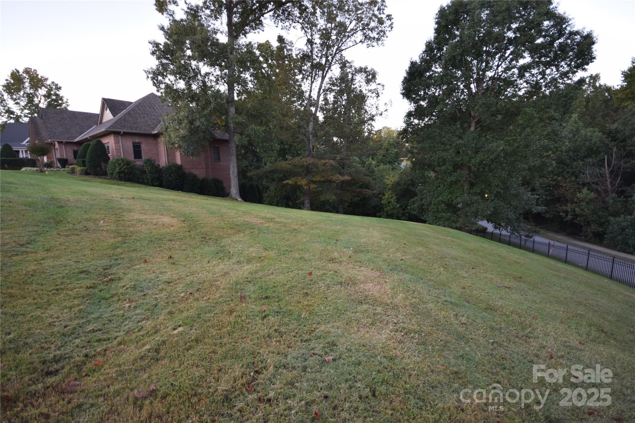 3771 Sarazen Court Property Photo 4