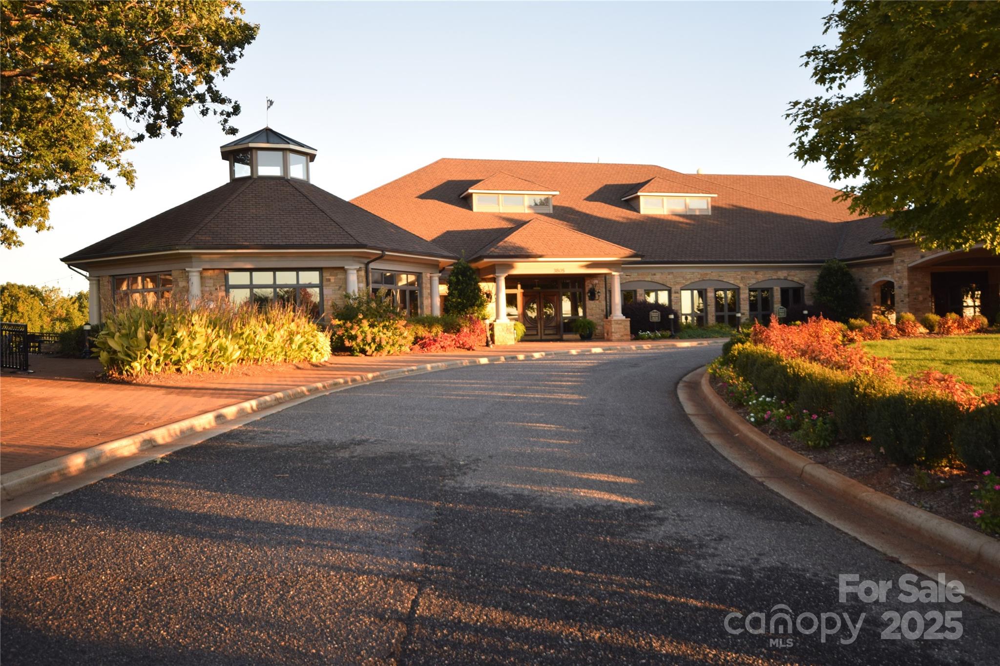 3771 Sarazen Court Property Photo 16