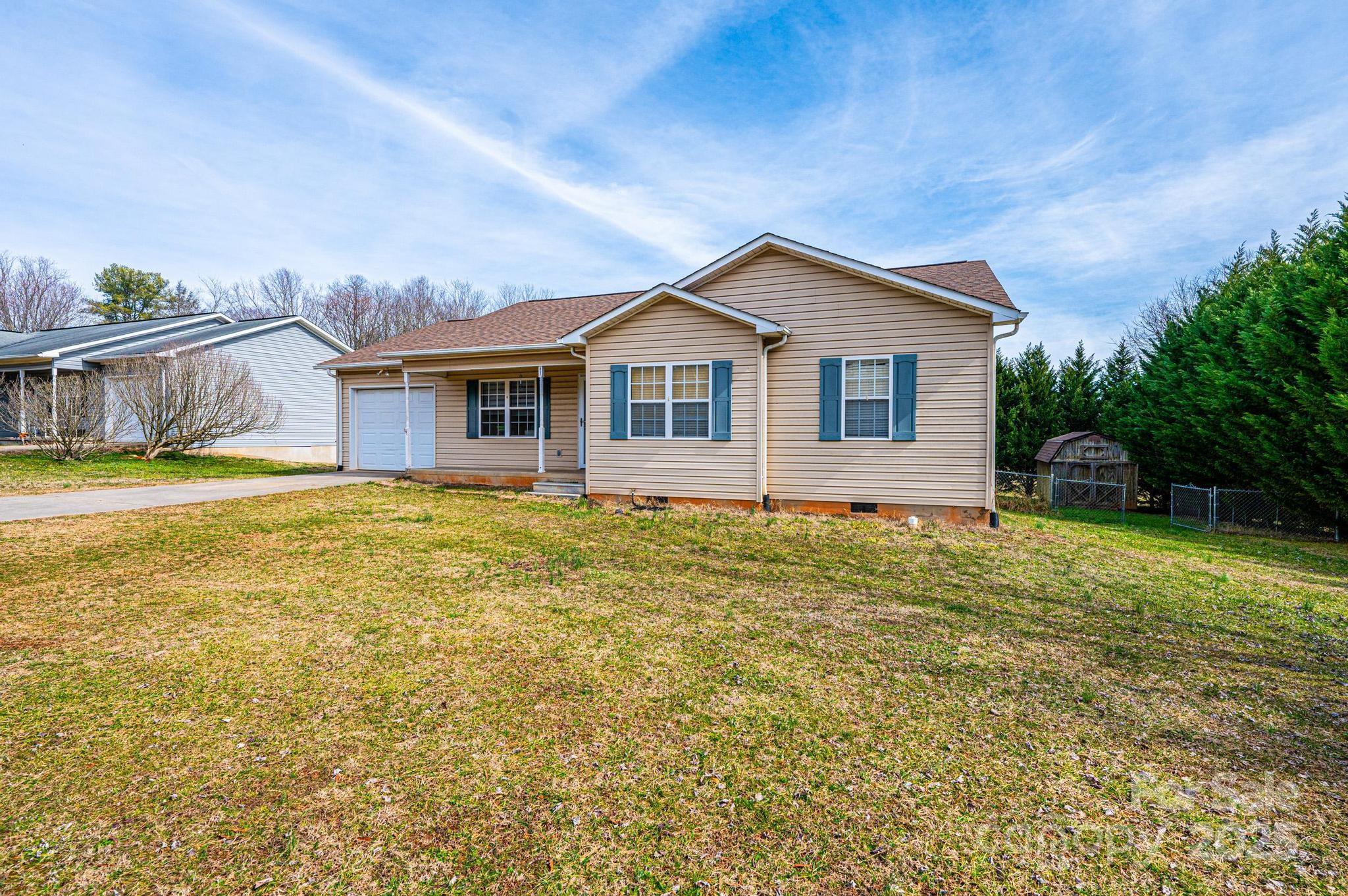 87 Green Meadows Drive Property Photo