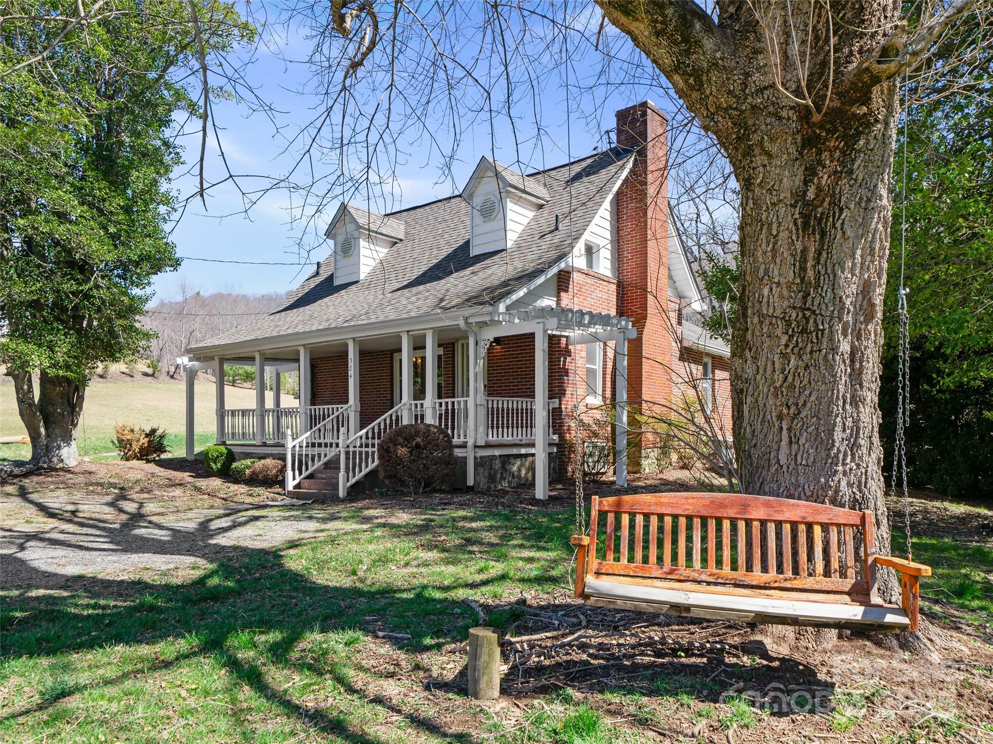 384 Flat Creek Road Property Photo 2