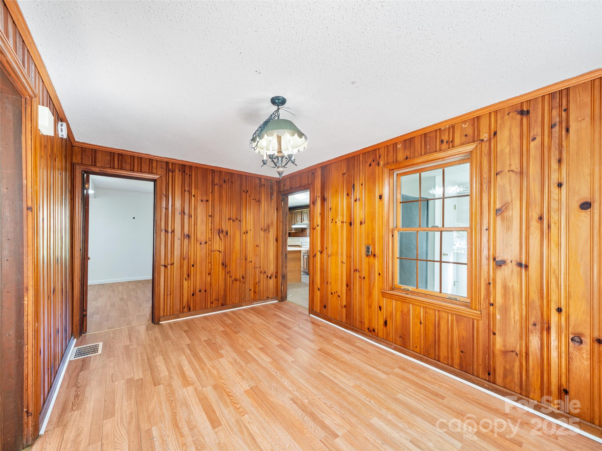 384 Flat Creek Road Property Photo 9