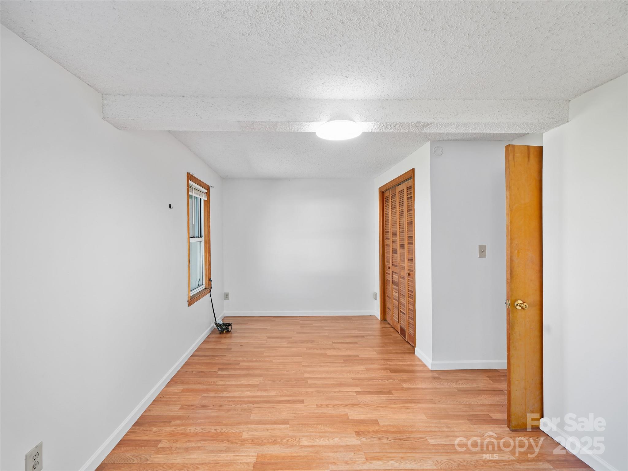 384 Flat Creek Road Property Photo 13