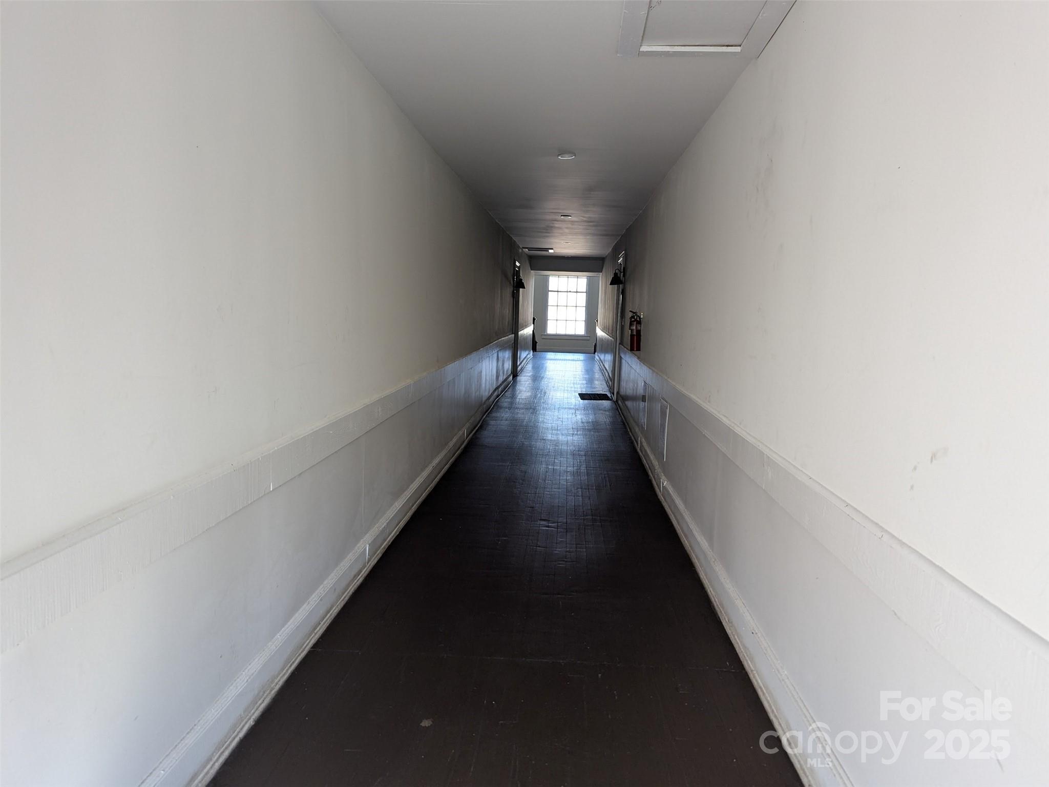 1909 E Ozark Avenue Property Photo 11