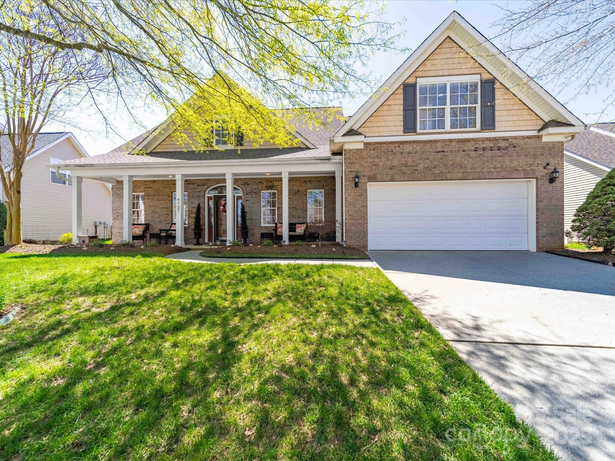 9727 Glenburn Lane Property Photo