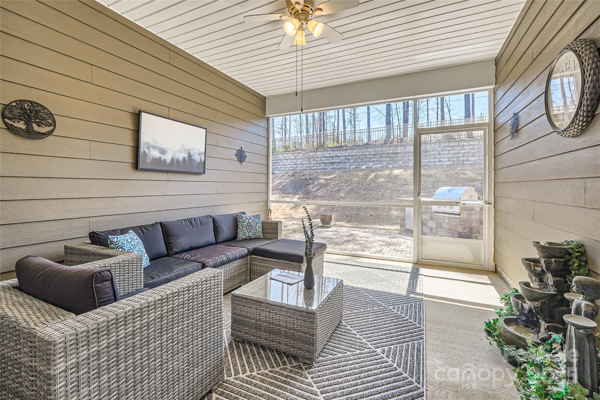 525 Cellini Place Property Photo 18