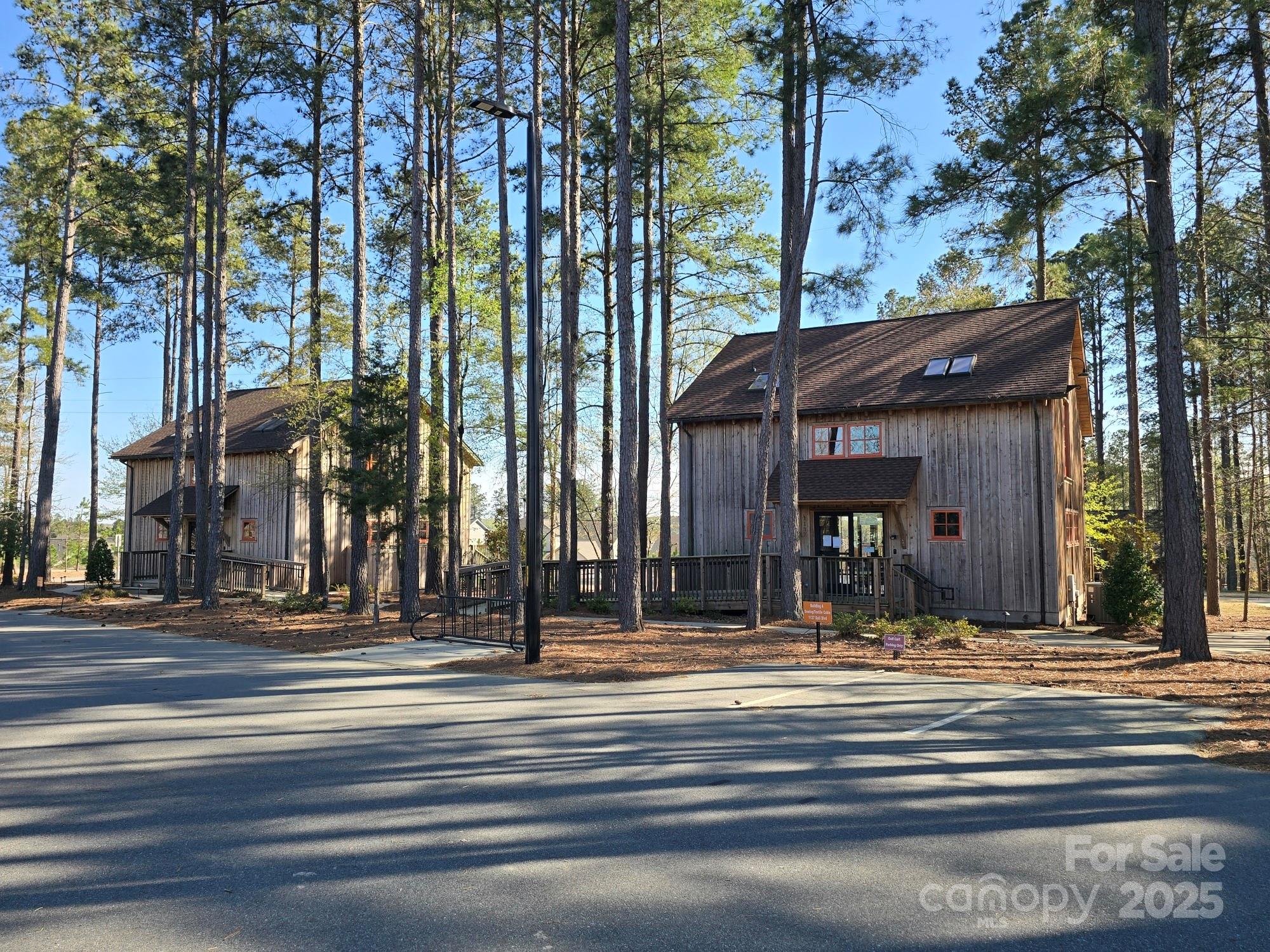 525 Cellini Place Property Photo 28