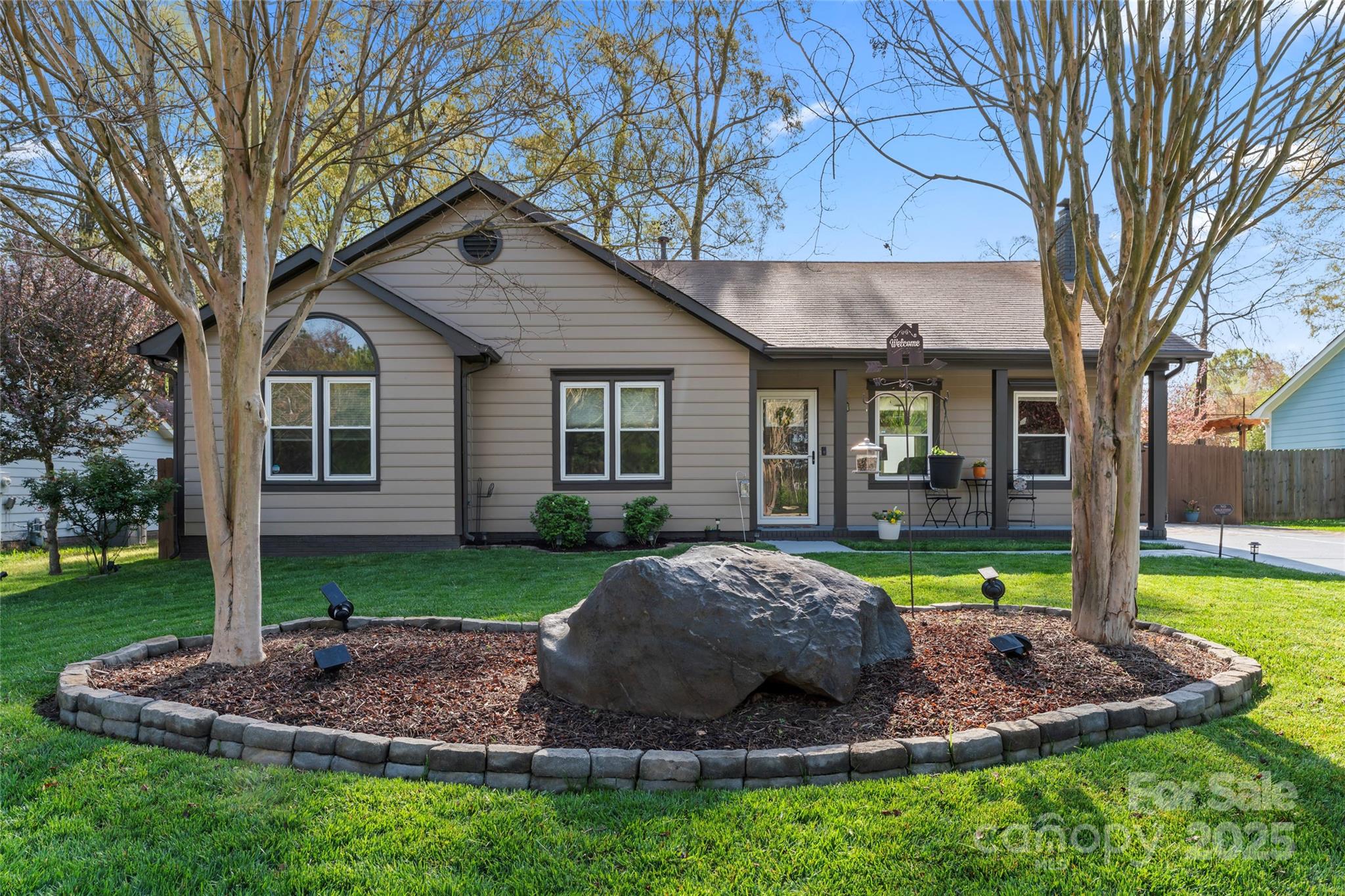 14827 Smith Road Property Photo 1