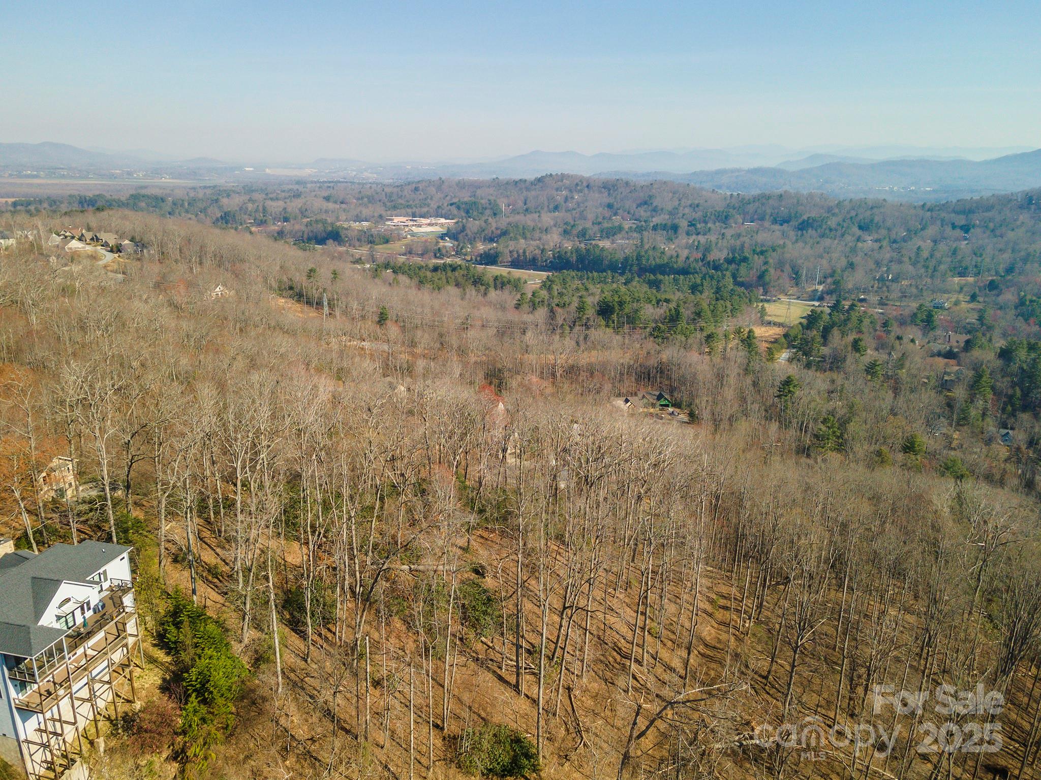 329 Carriage Crest Drive Property Photo 19