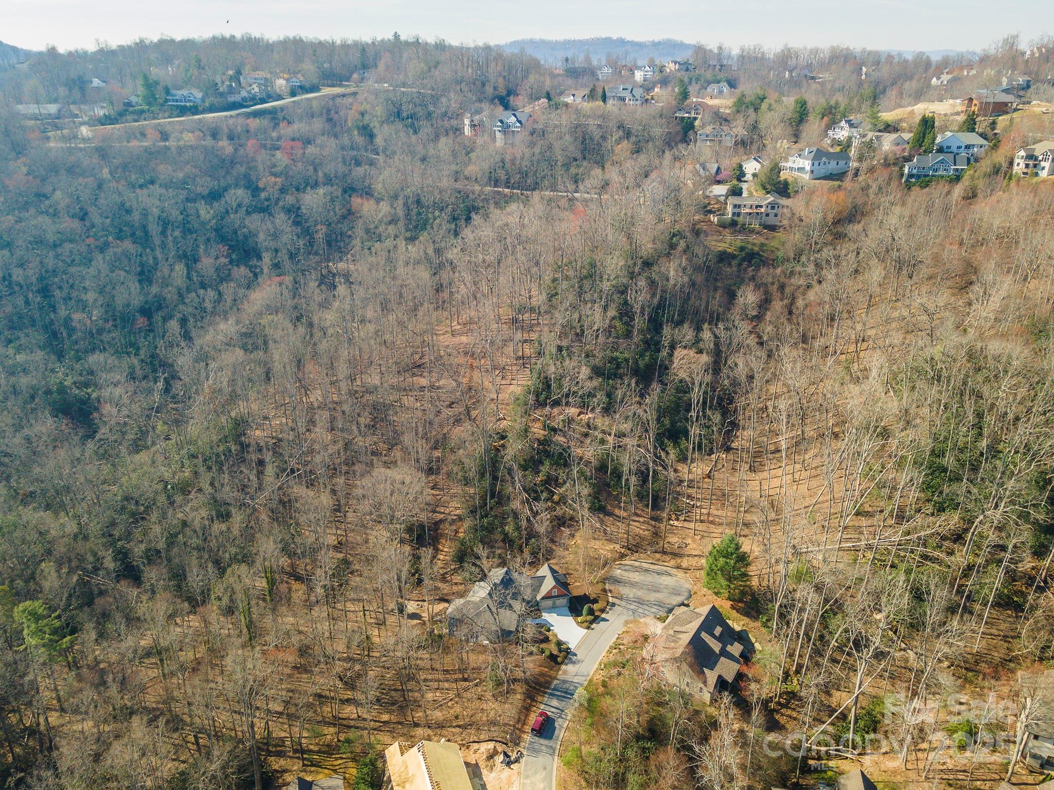 329 Carriage Crest Drive Property Photo 29