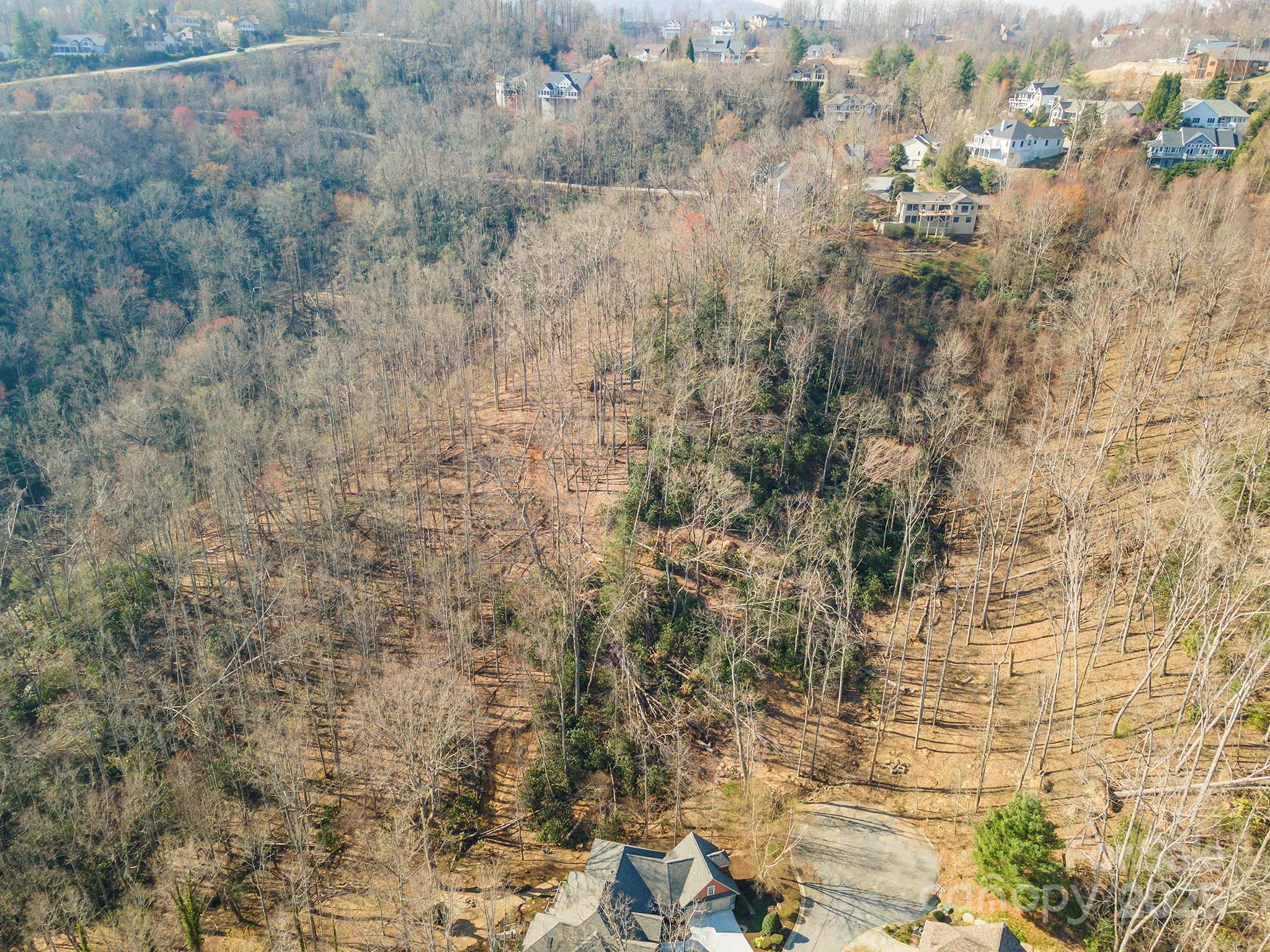 329 Carriage Crest Drive Property Photo 32