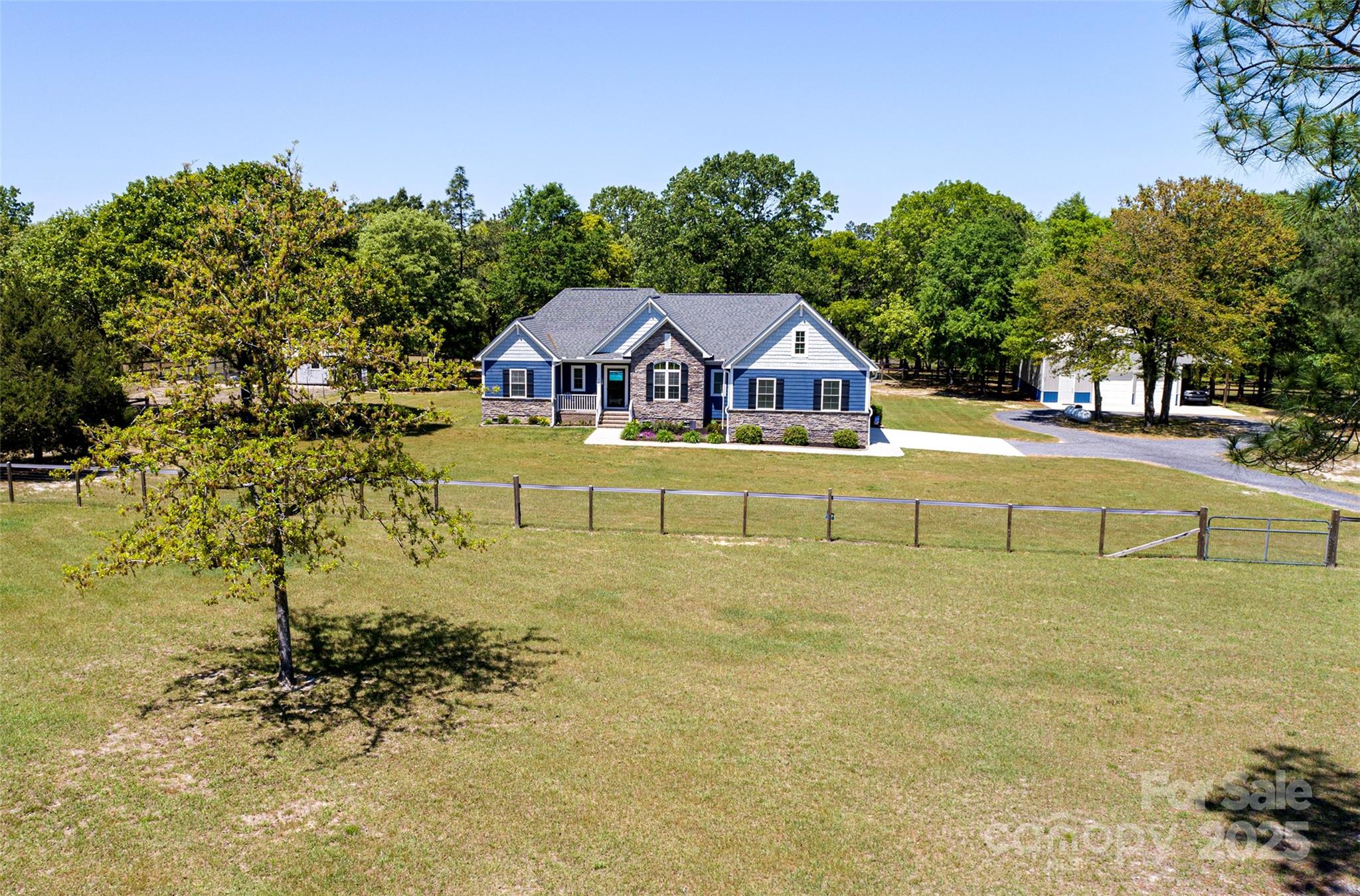 340 Hound Hollow Road Property Photo