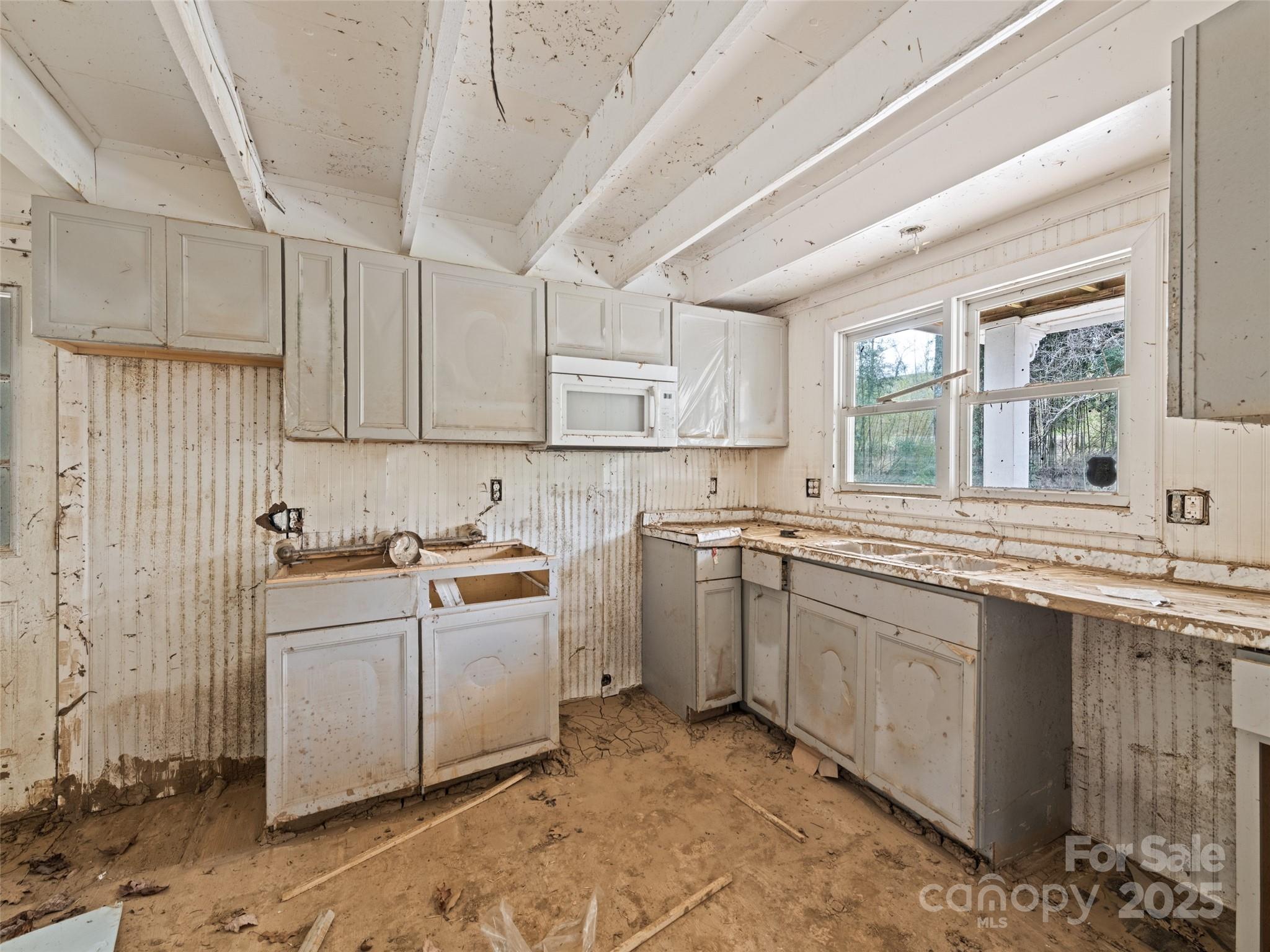 61 Riverbend Road Property Photo 12
