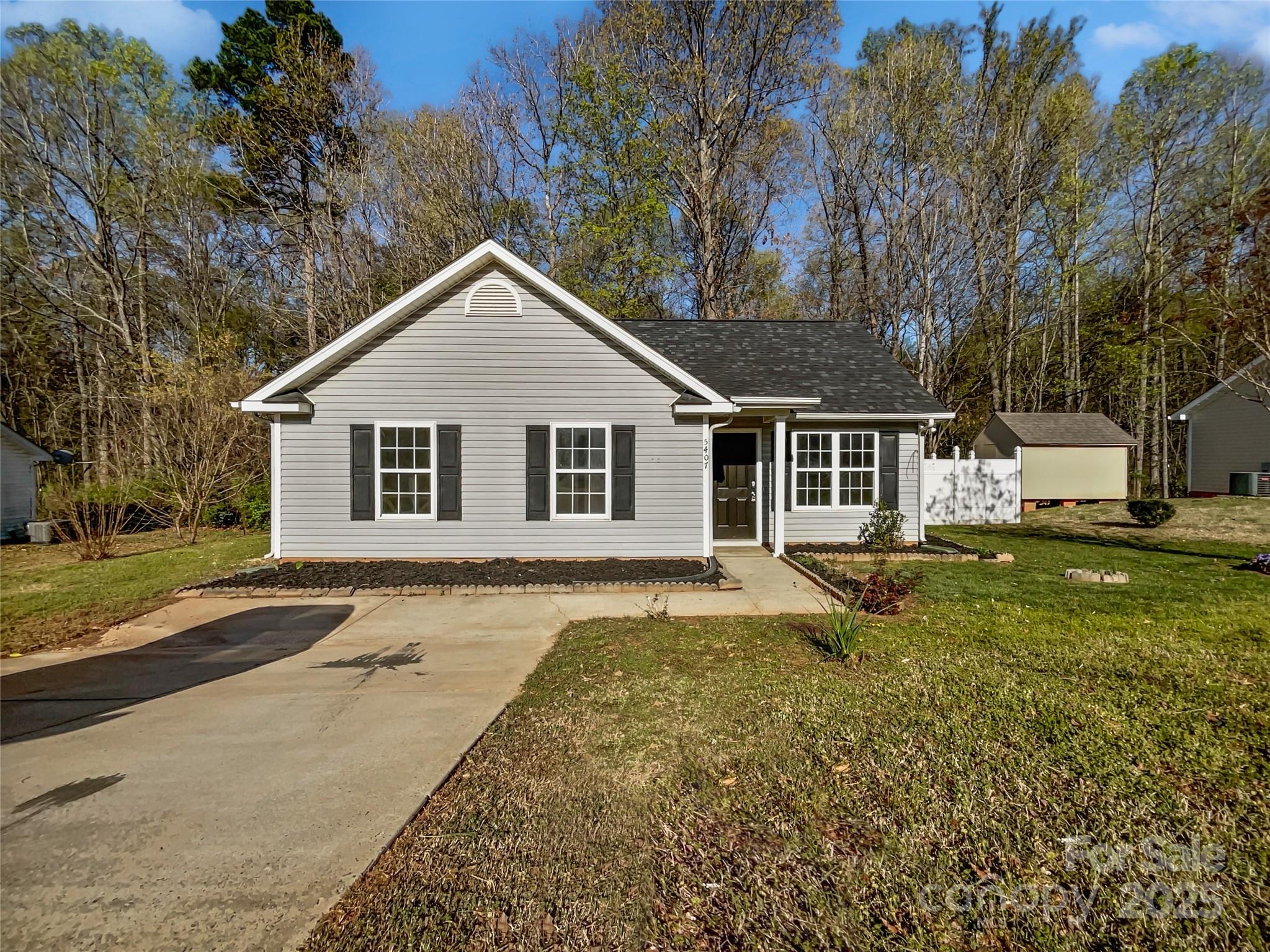 5407 Windy Valley Drive Property Photo