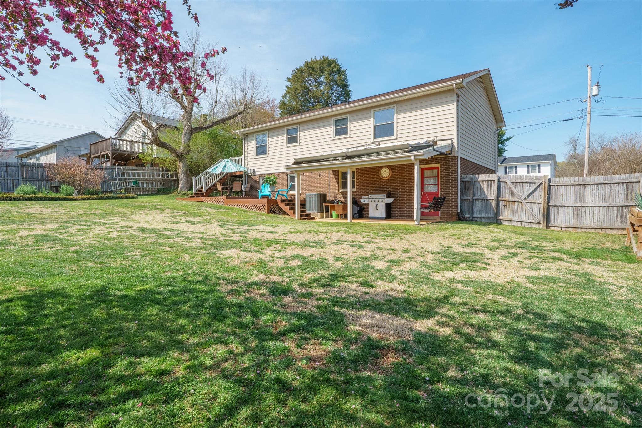 409 Cardinal Drive Property Photo 34