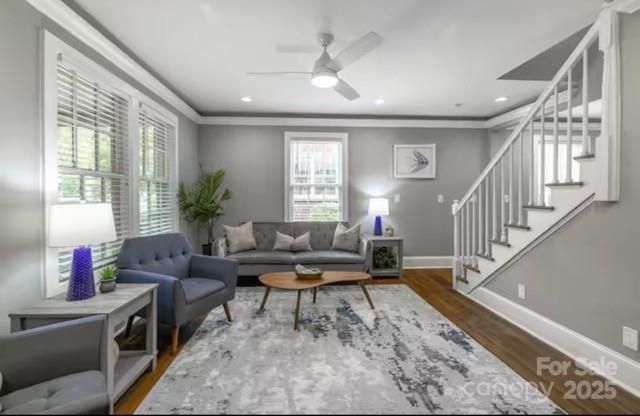 713/715 Walnut Avenue Property Photo 2