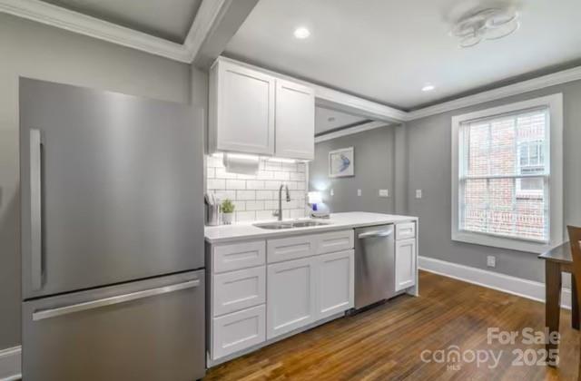 713/715 Walnut Avenue Property Photo 3